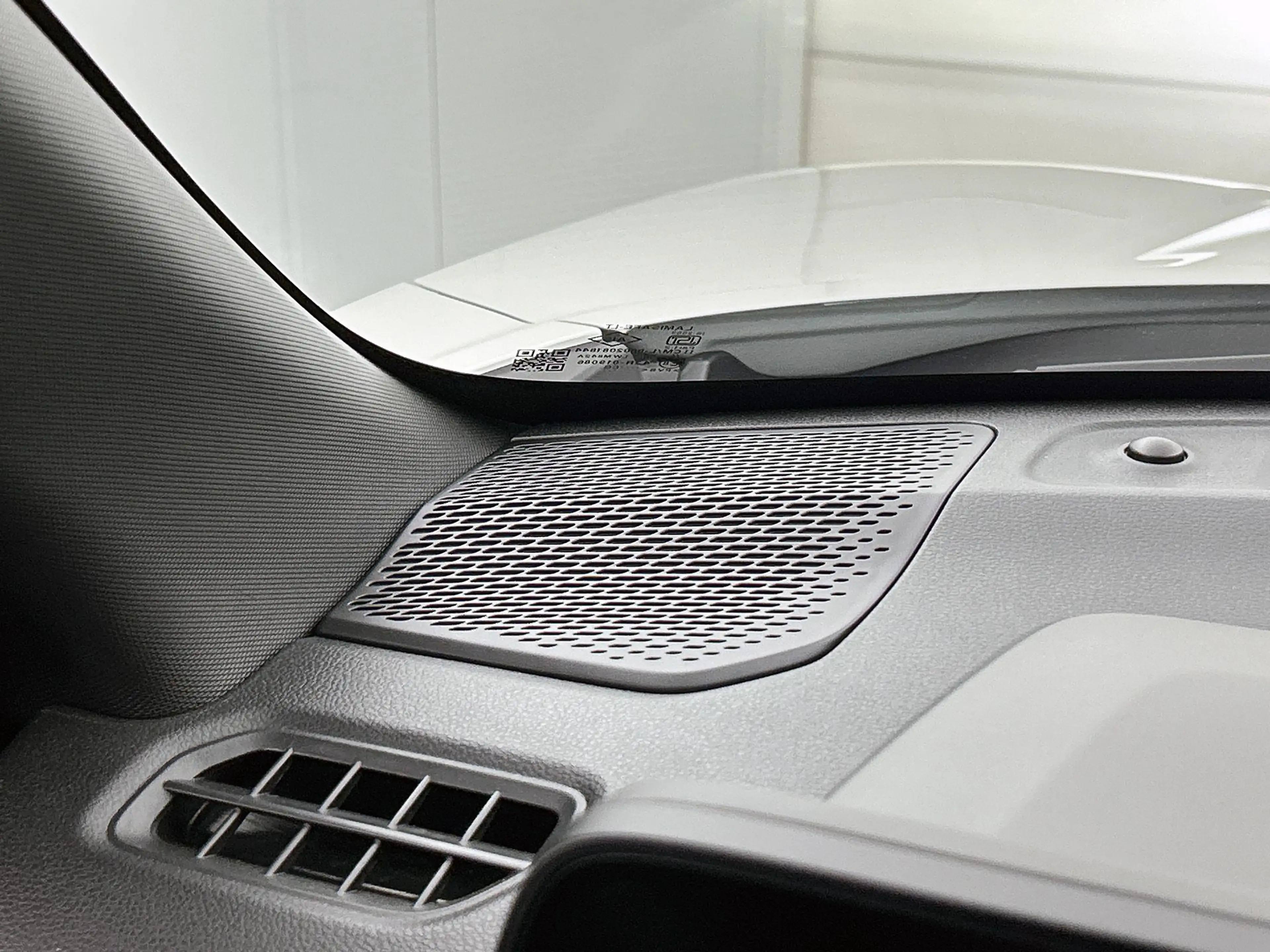 Toyota Urban Cruiser Dynamic 61 kWh EV-Deal — photo 41