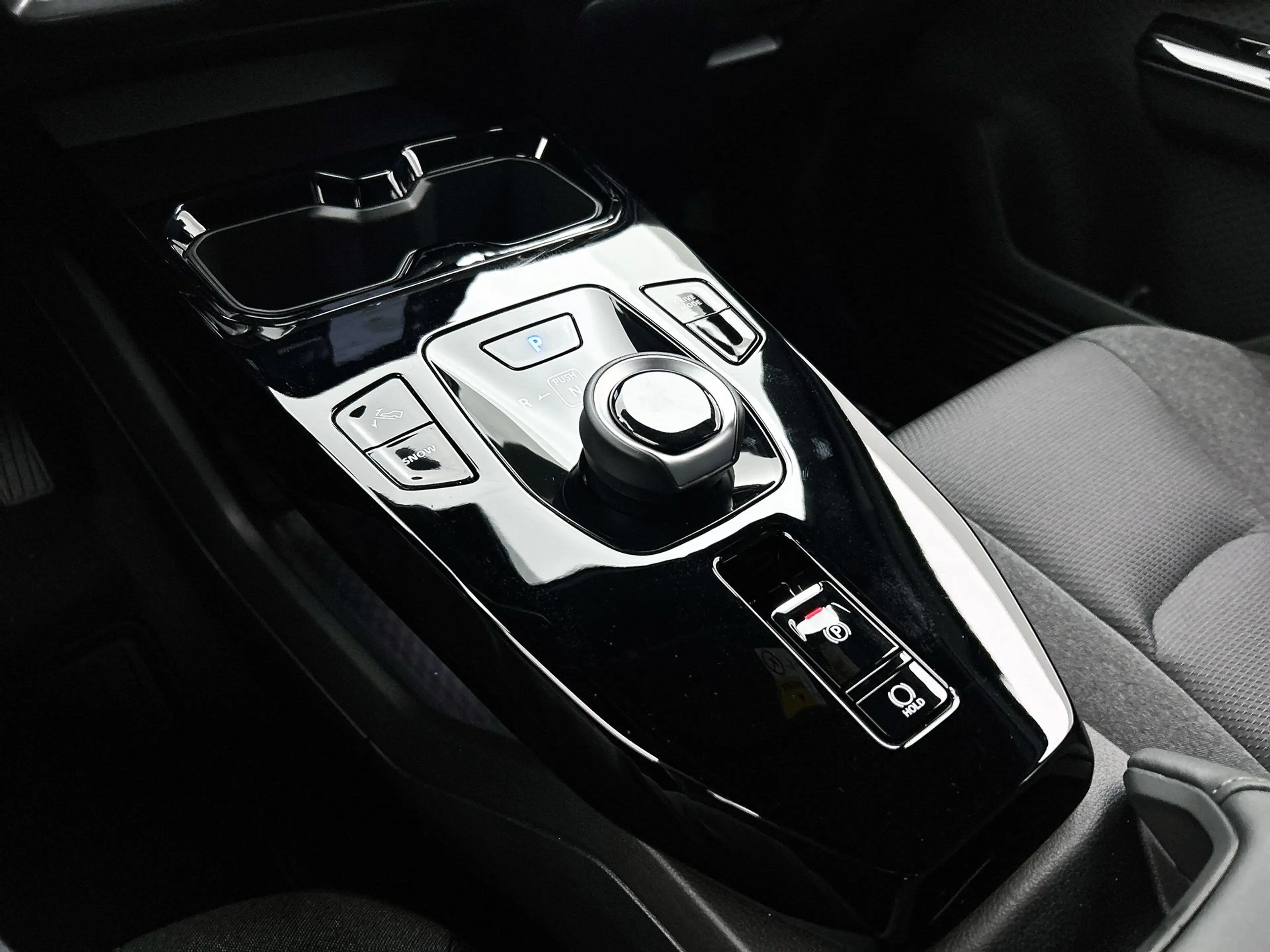 Toyota Urban Cruiser Dynamic 61 kWh EV-Deal — photo 11