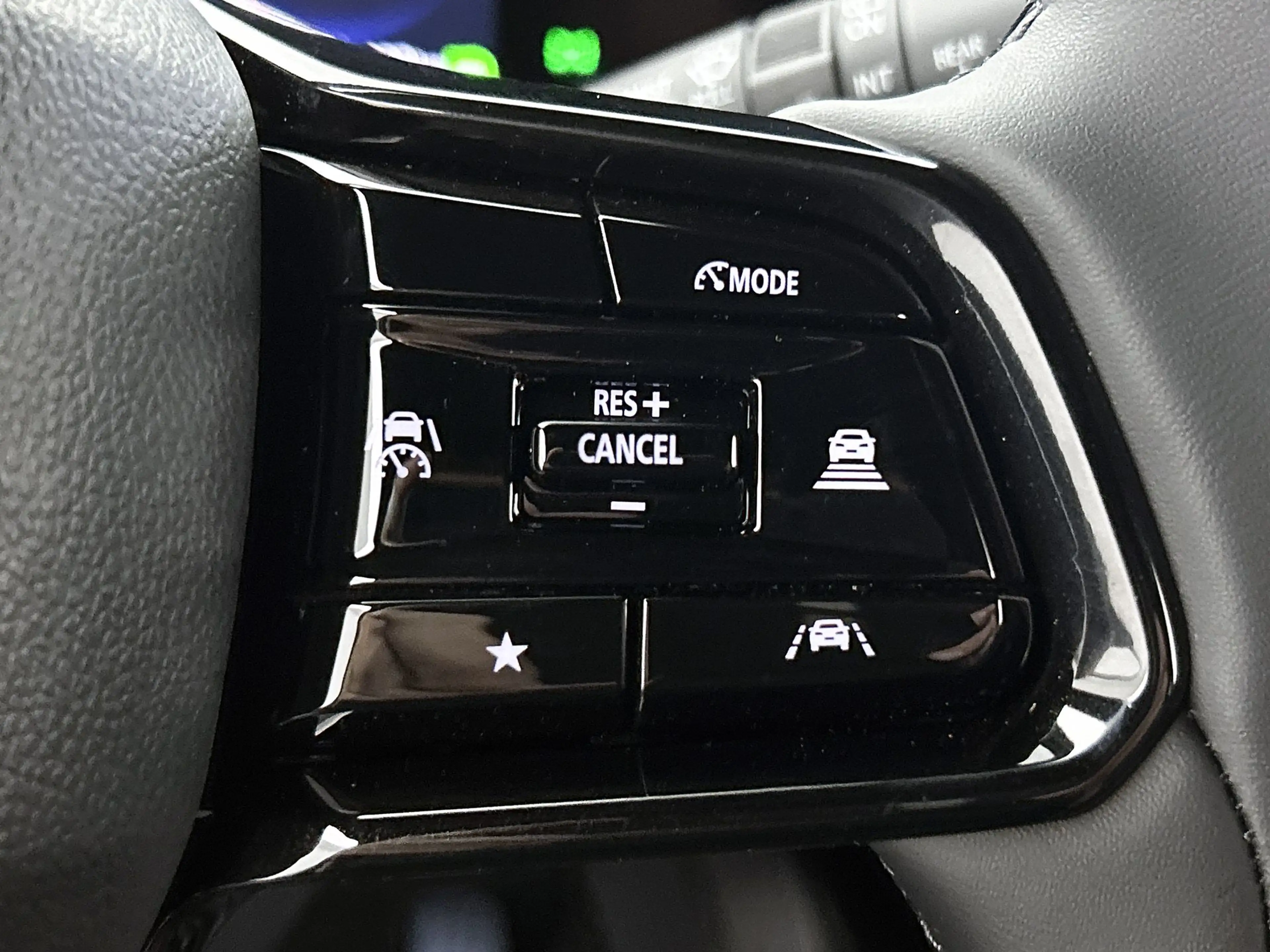 Toyota Urban Cruiser Dynamic 61 kWh EV-Deal — photo 15