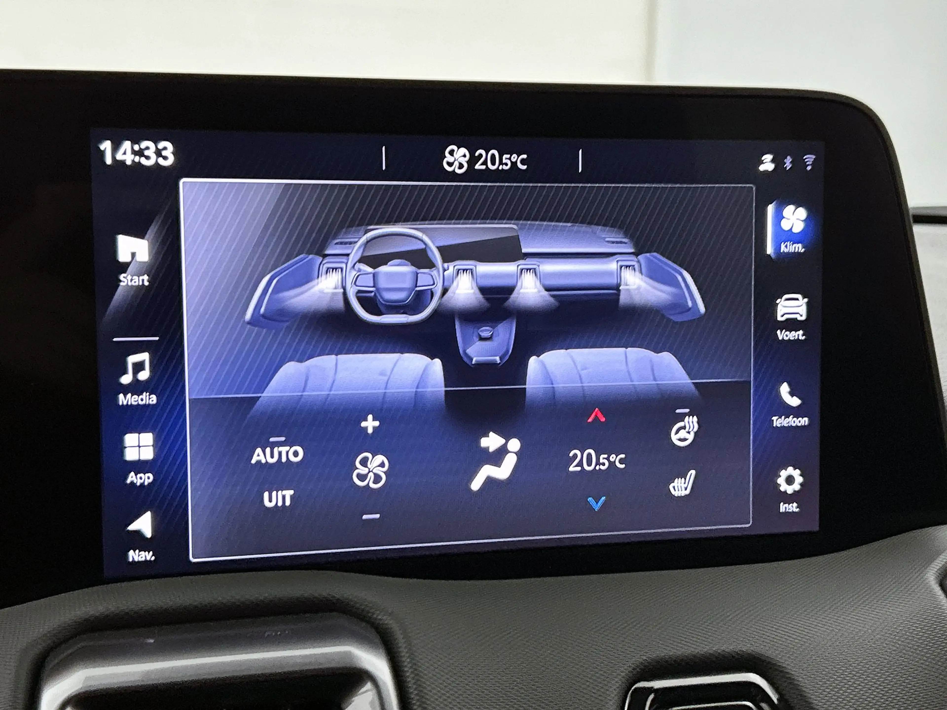 Toyota Urban Cruiser Dynamic 61 kWh EV-Deal — photo 10