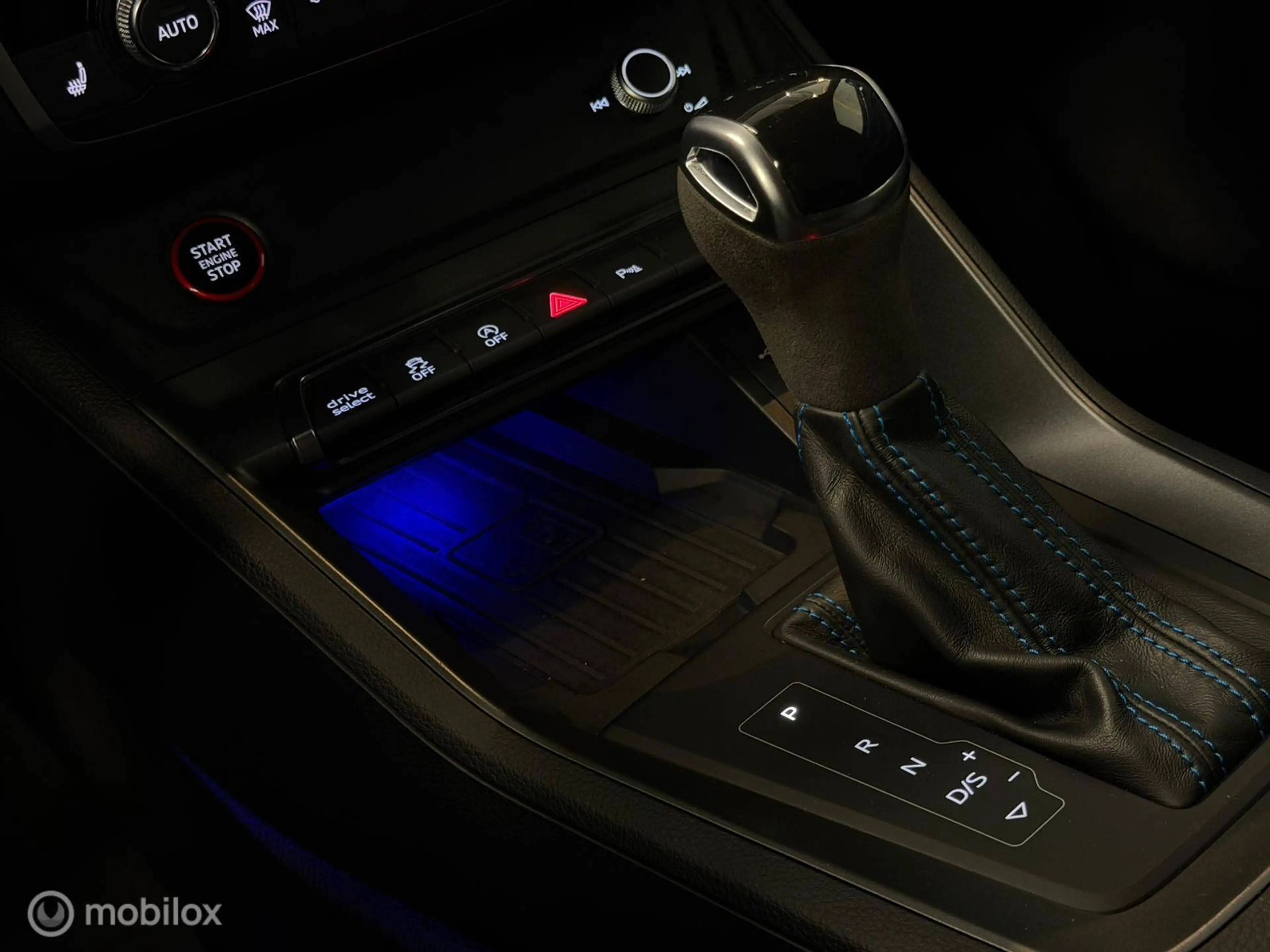 Audi RS Q3 Sportback 2.5 TFSI Panorama/Keramisch/B&O/Full Bla — photo 43