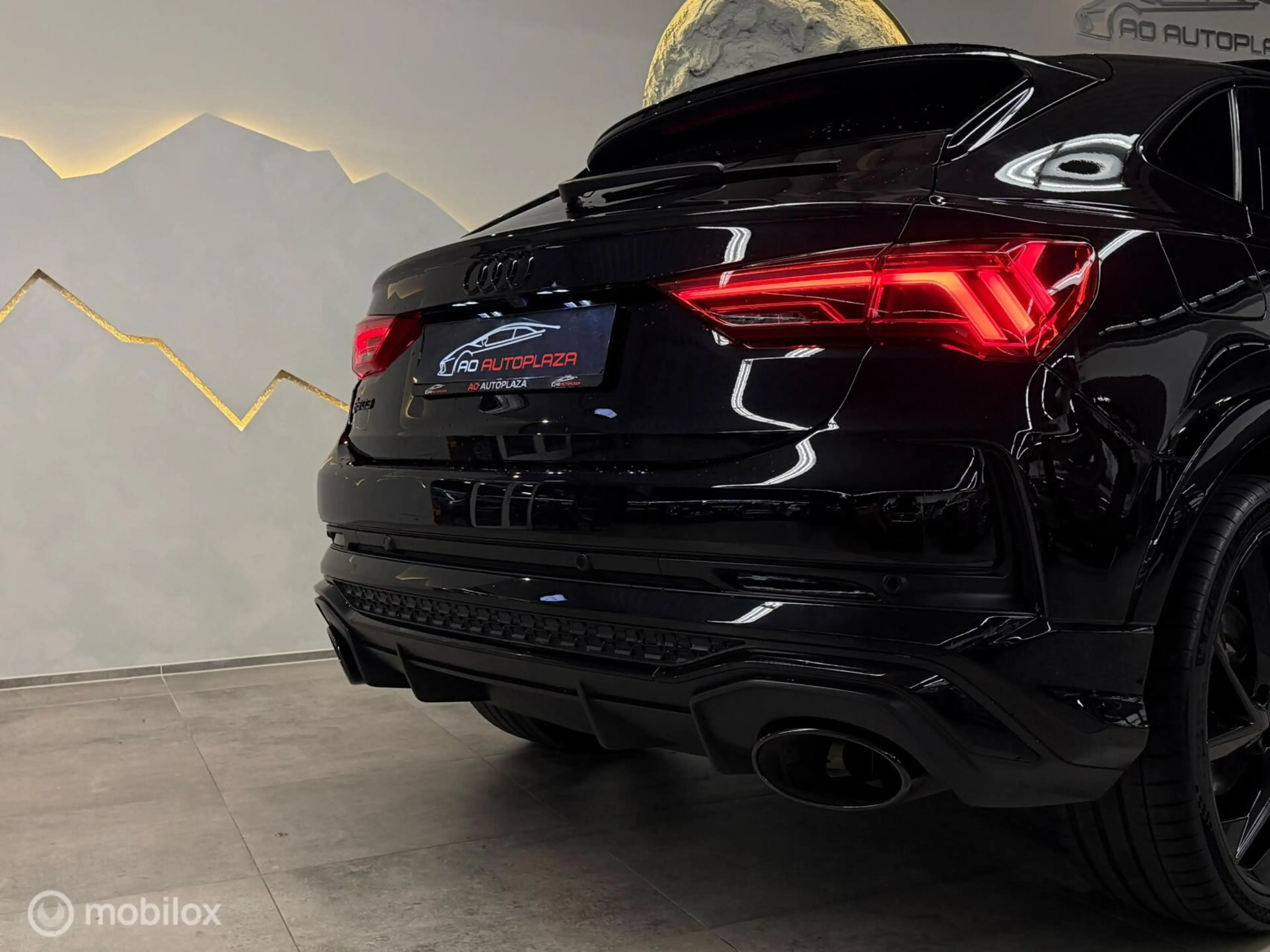 Audi RS Q3 Sportback 2.5 TFSI Panorama/Keramisch/B&O/Full Bla — photo 15