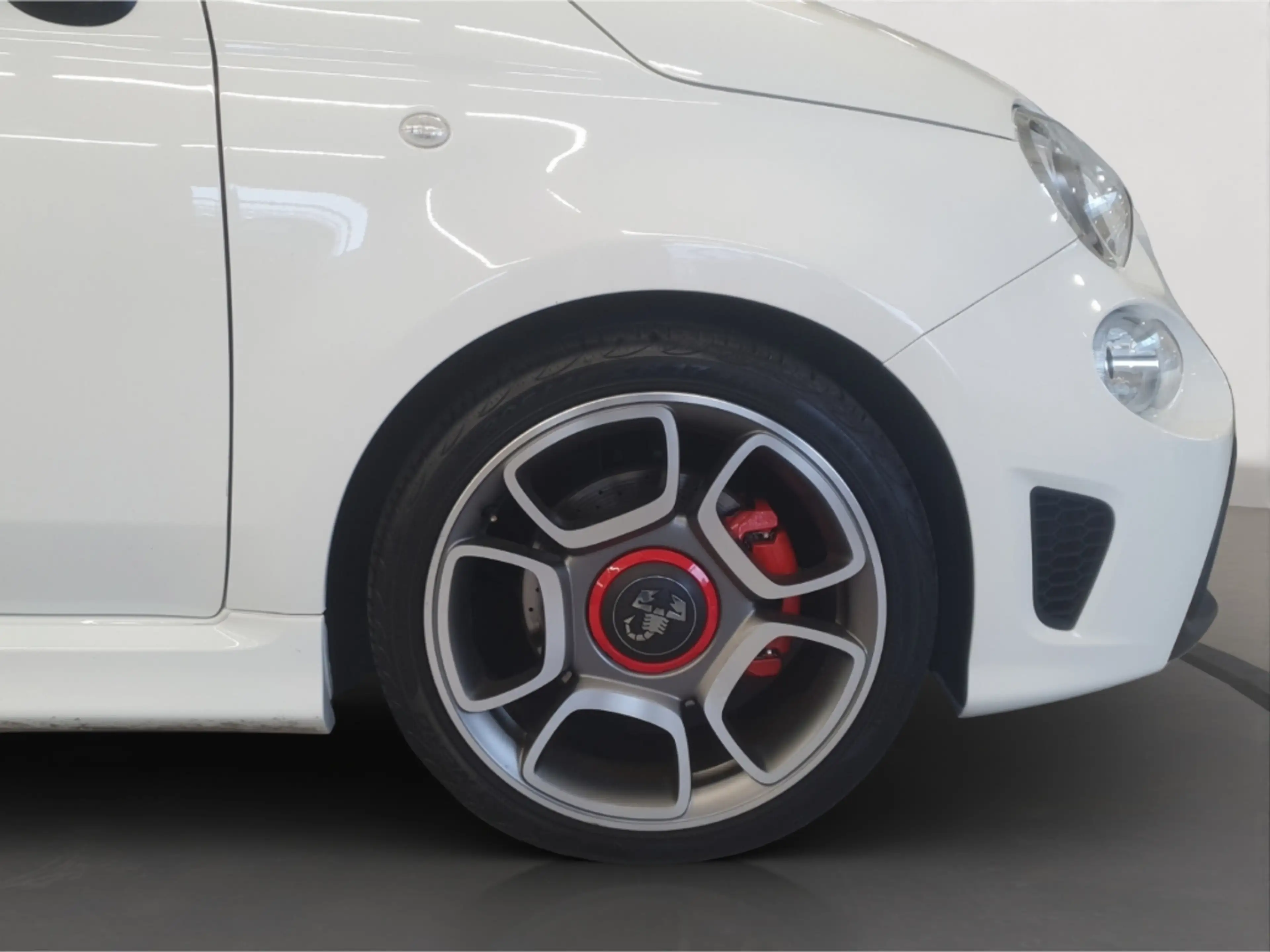 Abarth 500 595 Turismo Sportpaket Navi Leder — photo 7