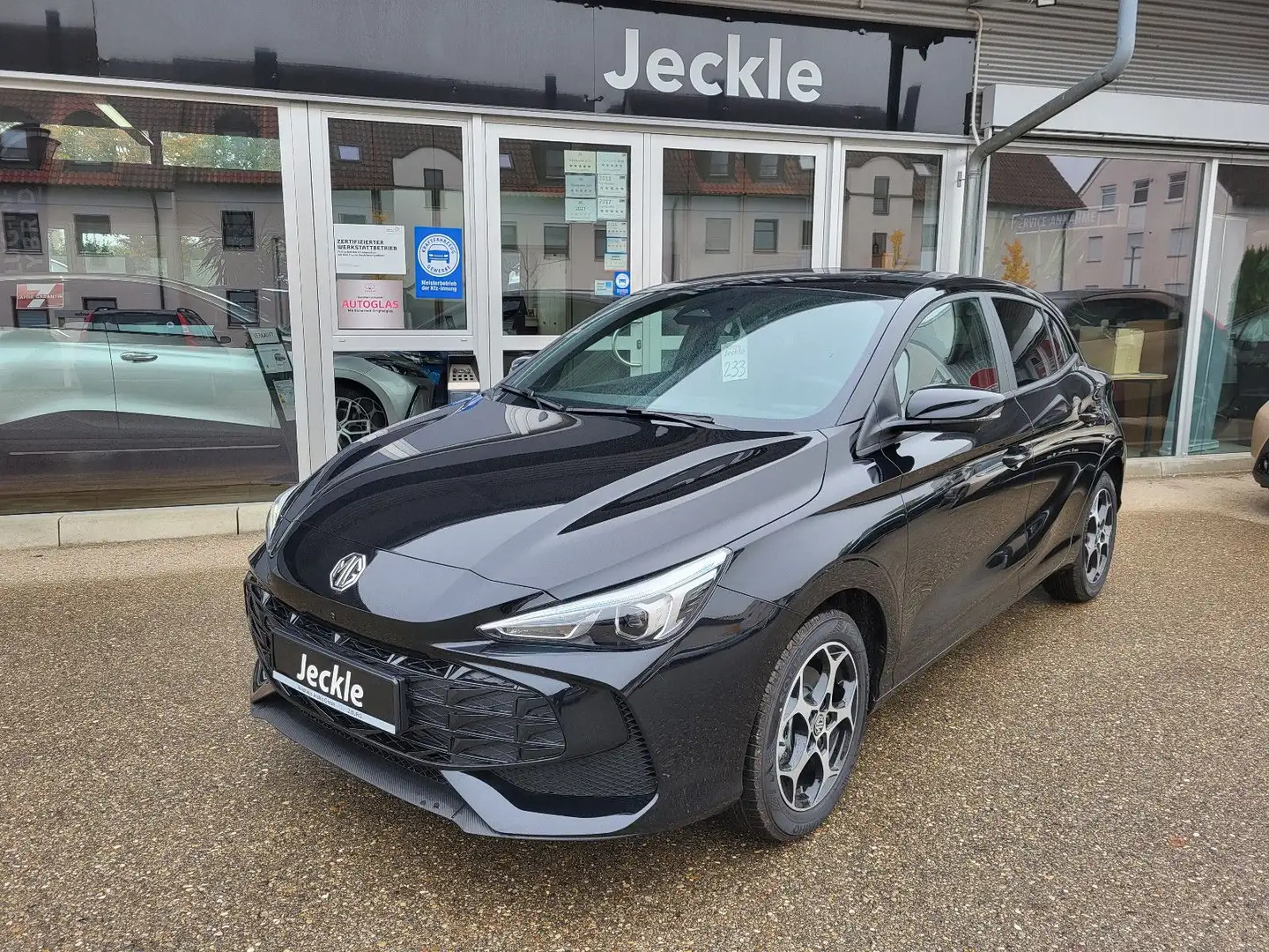 MG MG3 1.5 Hybrid+ Luxury MGGarantie bis 10/2031 Schwarz - 1