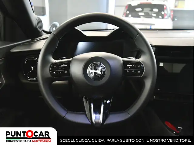 Alfa Romeo Junior view 9
