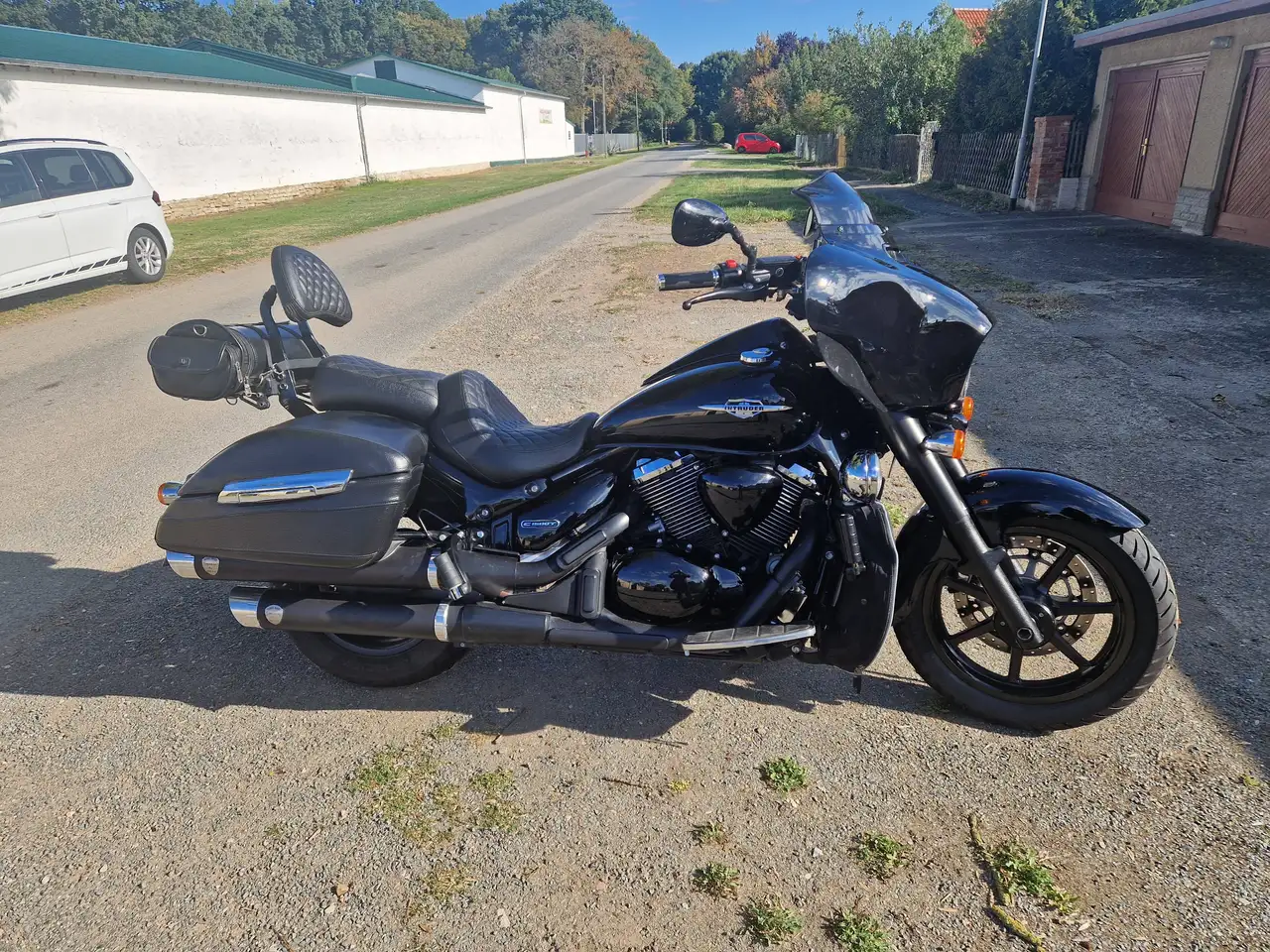 Suzuki Intruder C