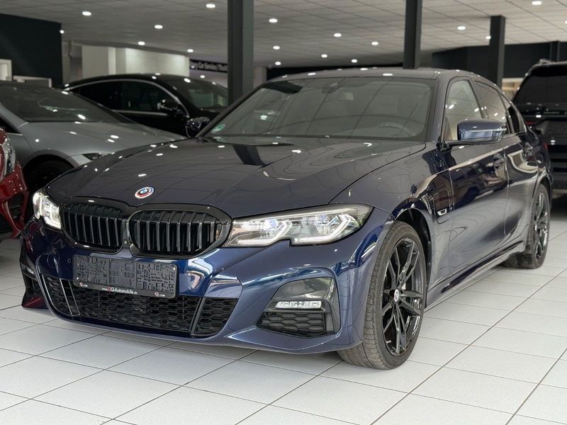 BMW 330 e*M-PAKET*LASER*M-SITZE*HEADUP*MEMORY*SHD*360