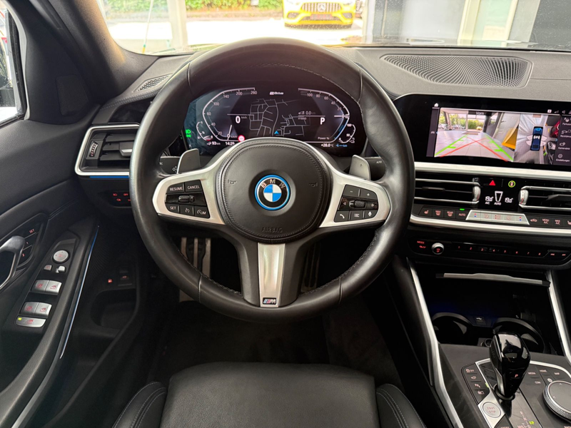 BMW 330 e*M-PAKET*LASER*M-SITZE*HEADUP*MEMORY*SHD*360 — photo 5