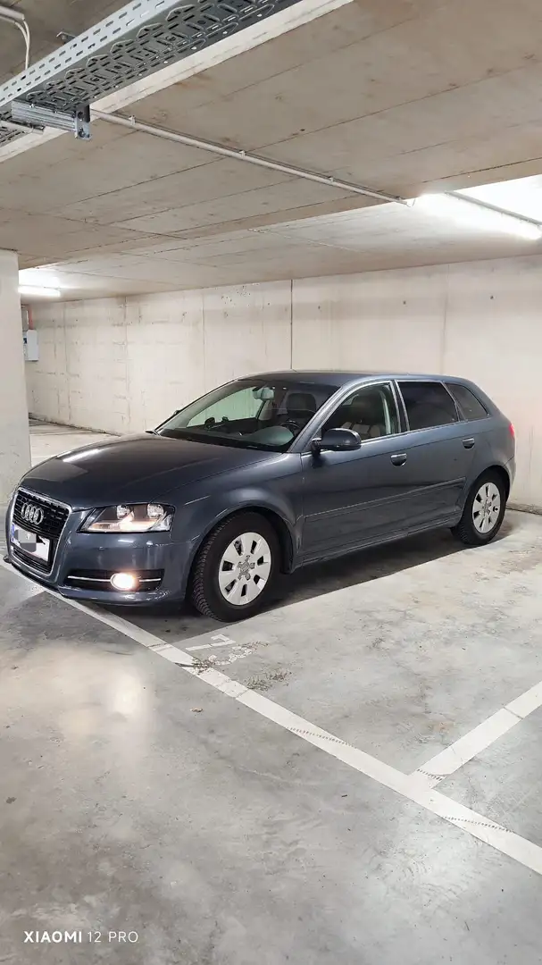 Audi A3 SB Attraction 1,6 TDI DPF - 1