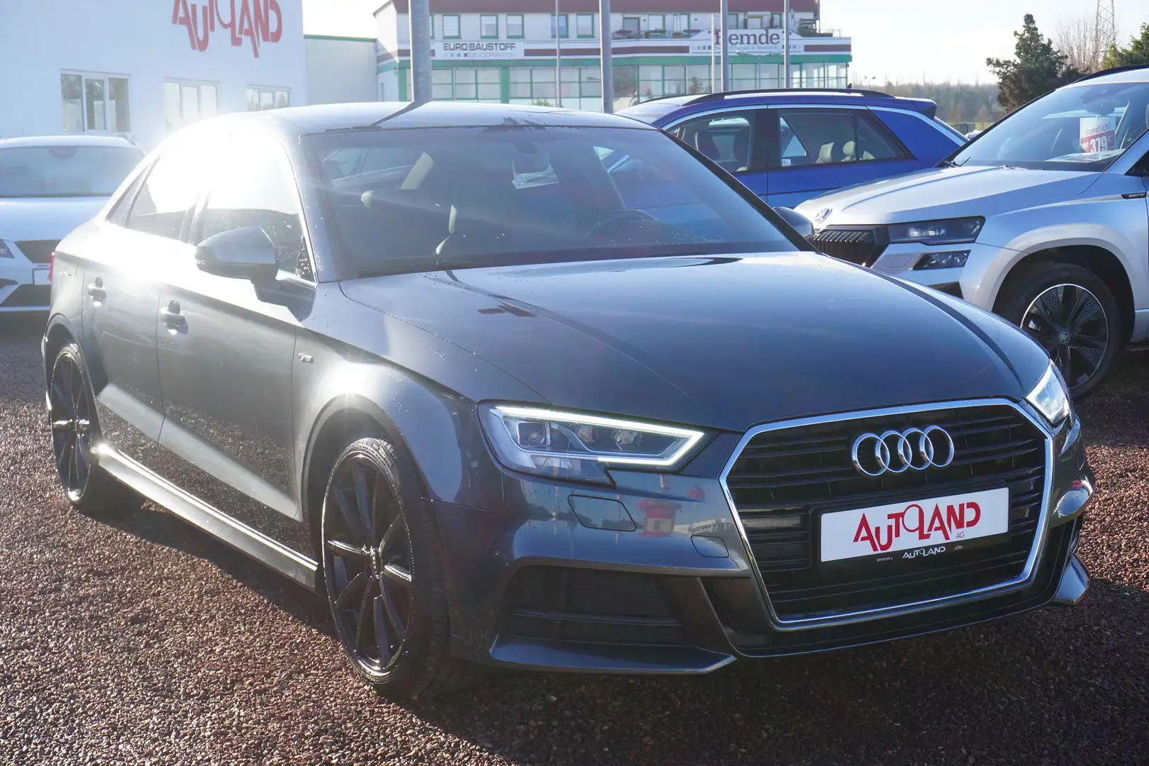 Audi A3 1.4 TFSI design S-line Bi-Xenon Teilleder PDC Grau - 2