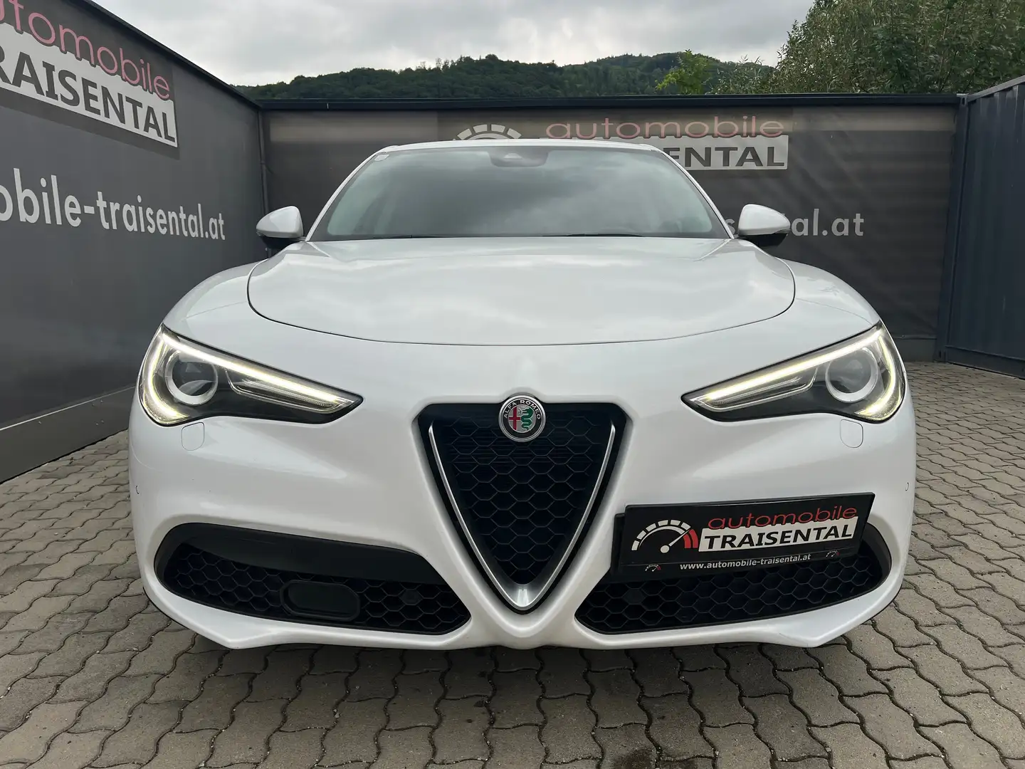 Alfa Romeo Stelvio 2.2 16V 160 AT8 Business Blanco - 2
