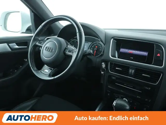 Audi Q5 view 13