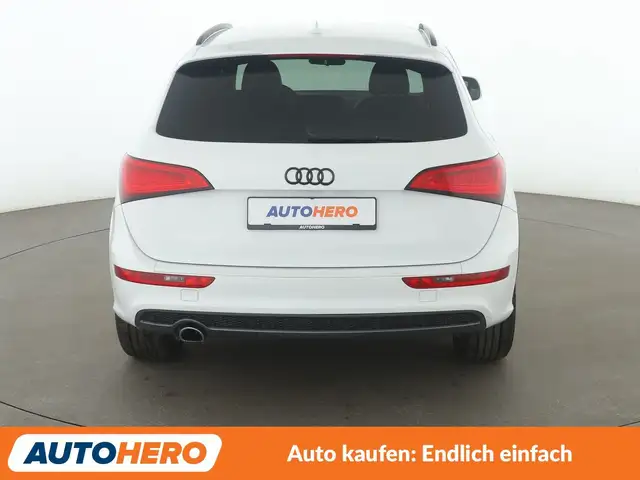 Audi Q5 view 5