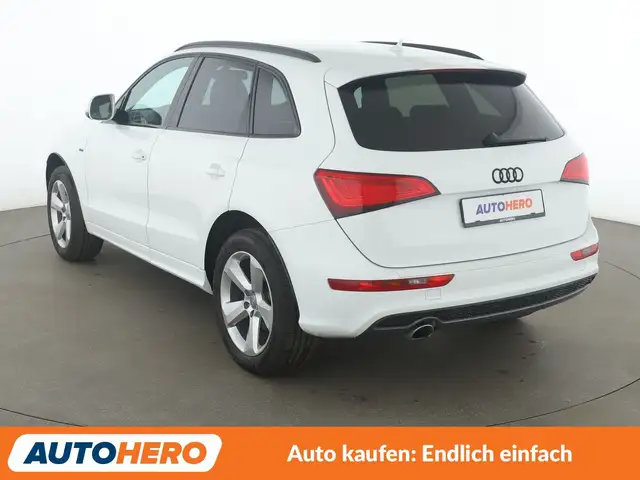 Audi Q5 view 4