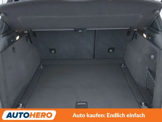 Audi Q5 view 17