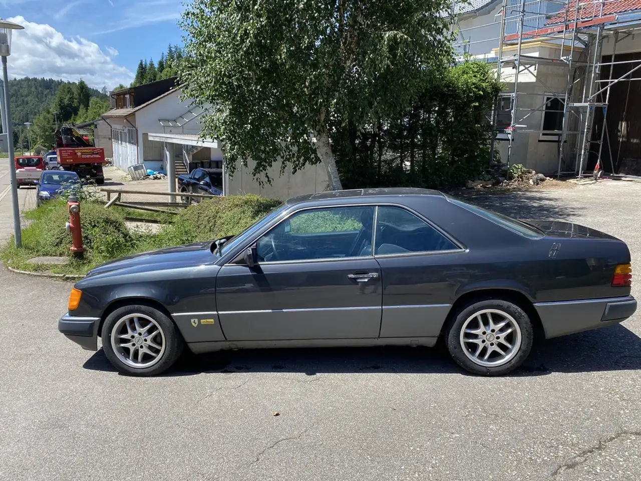 Mercedes-Benz 230 CE / 2 Autos, foto 4