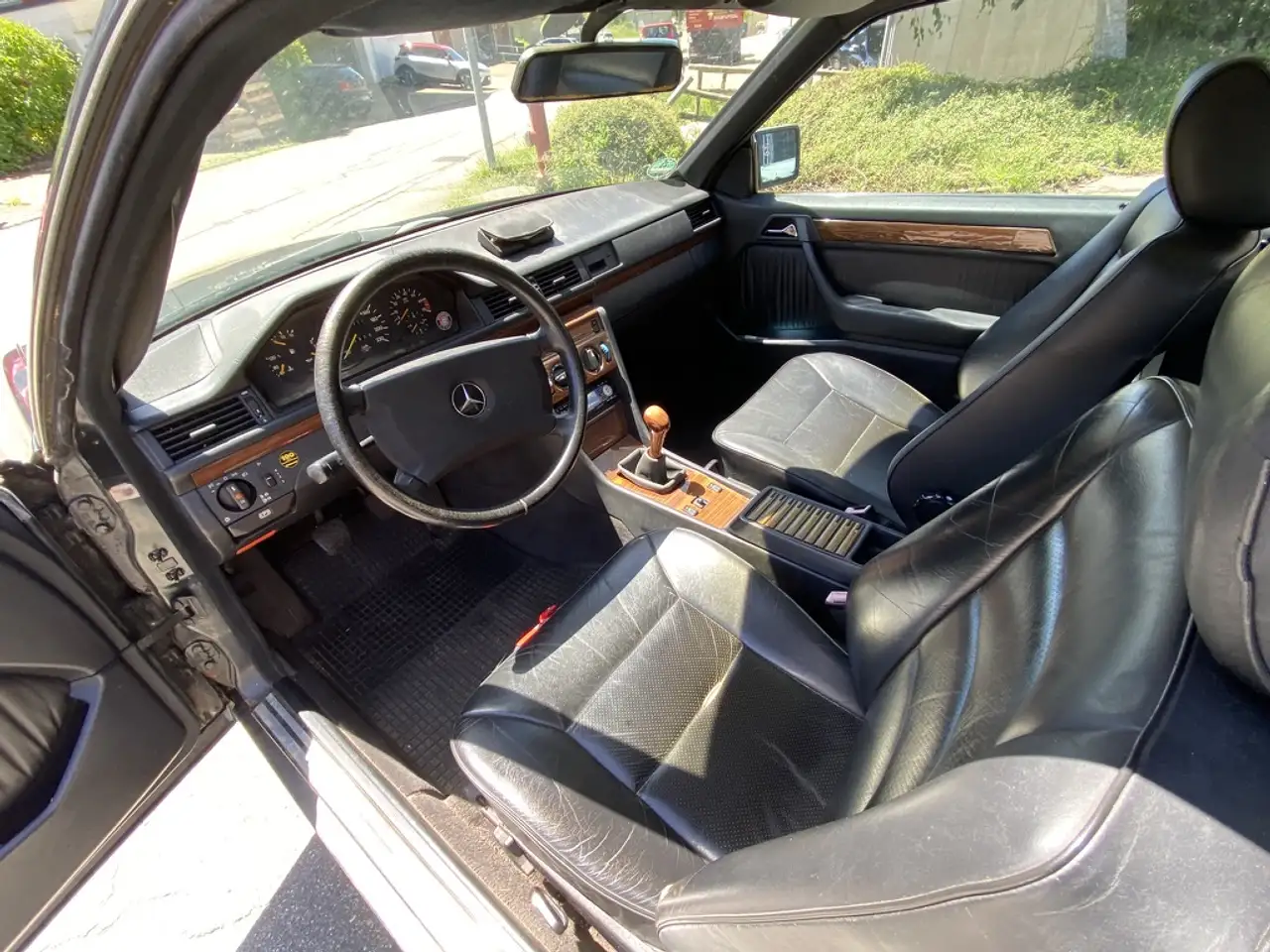Mercedes-Benz 230 CE / 2 Autos, foto 8