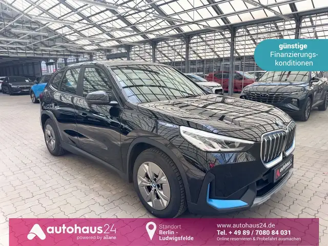 BMW iX1 xDrive30   LED|Navi|CarPlay|Kamera