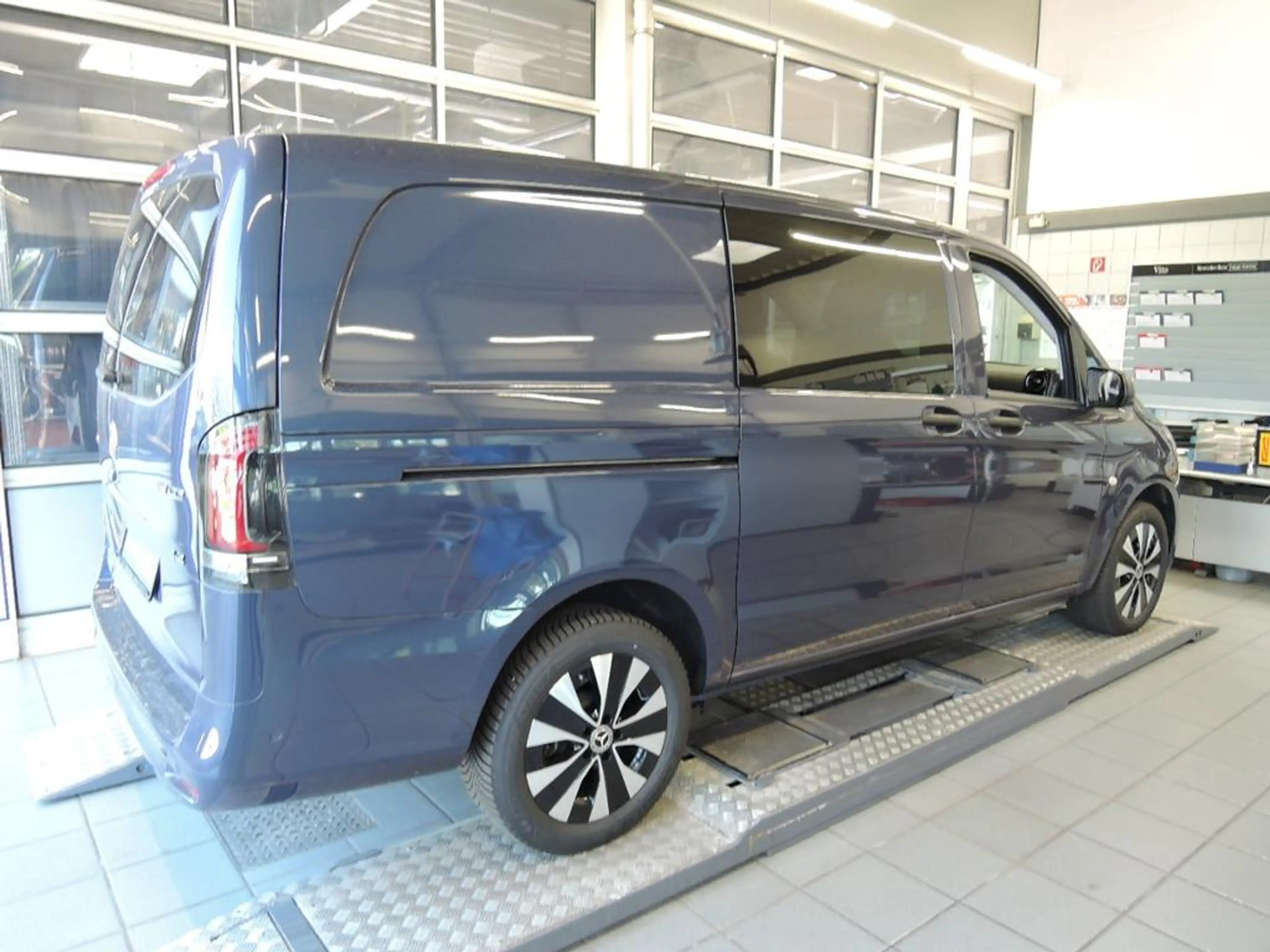 Mercedes-Benz Vito 119 CDI 4x4 Mixto Multibeam-LED*360° — photo 3