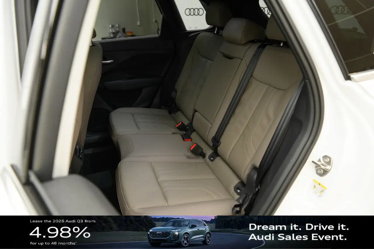 Audi Q3 снимка Audi Q3