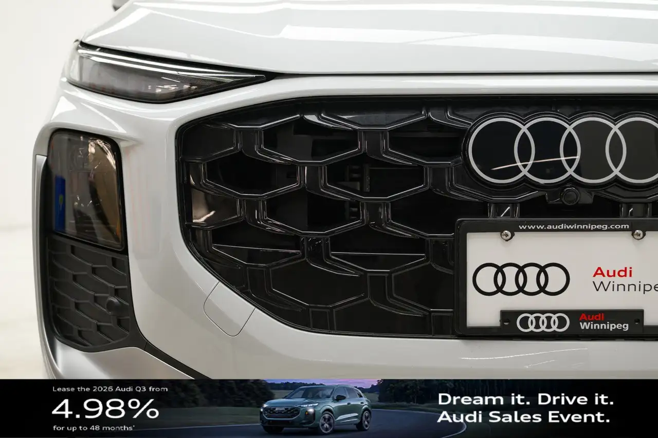 Audi Q3 снимка Audi Q3