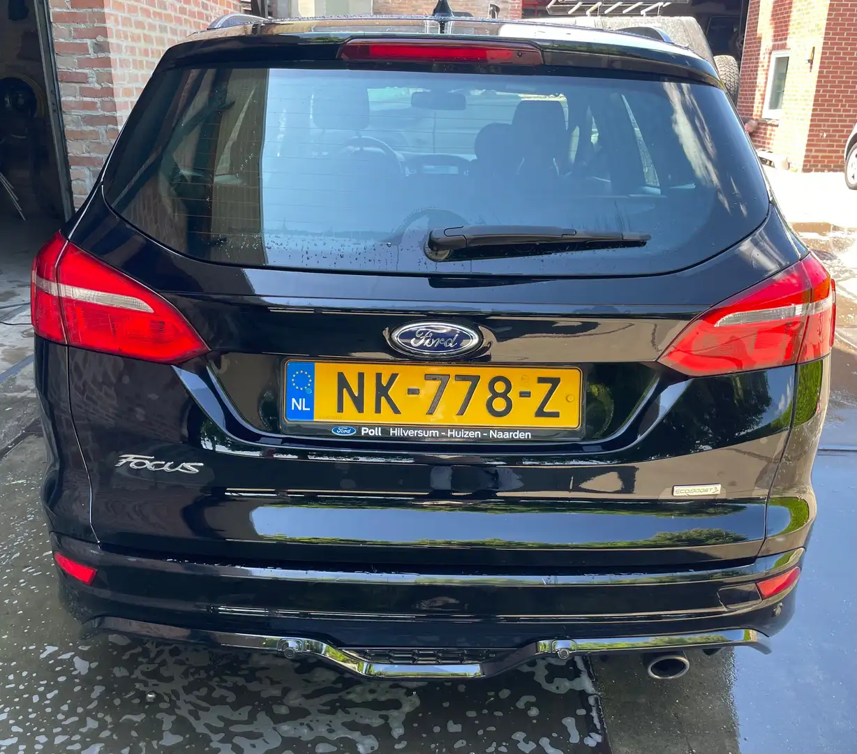 Ford Focus Wagon 1.5 ST-Line Zwart - 2