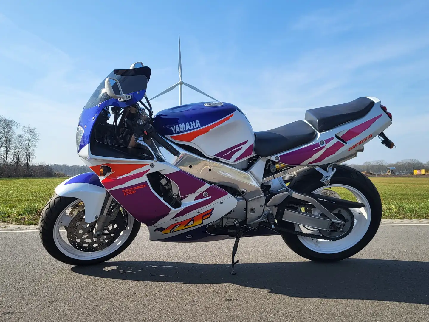 Yamaha YZF 750 Blanco - 2