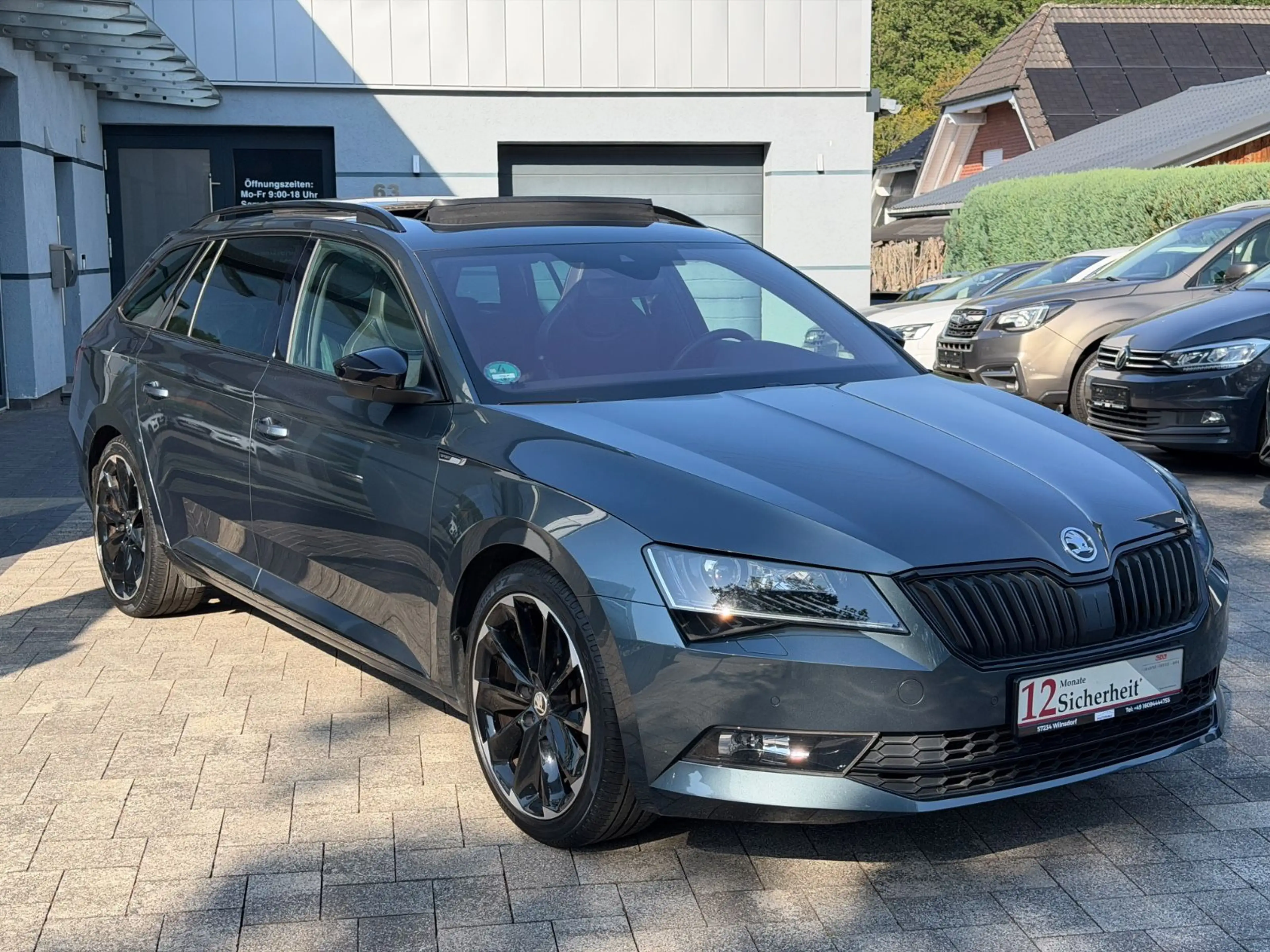 Skoda Superb Combi 2.0 TSI Sportline 4x4*Panorama*AHK — photo 11