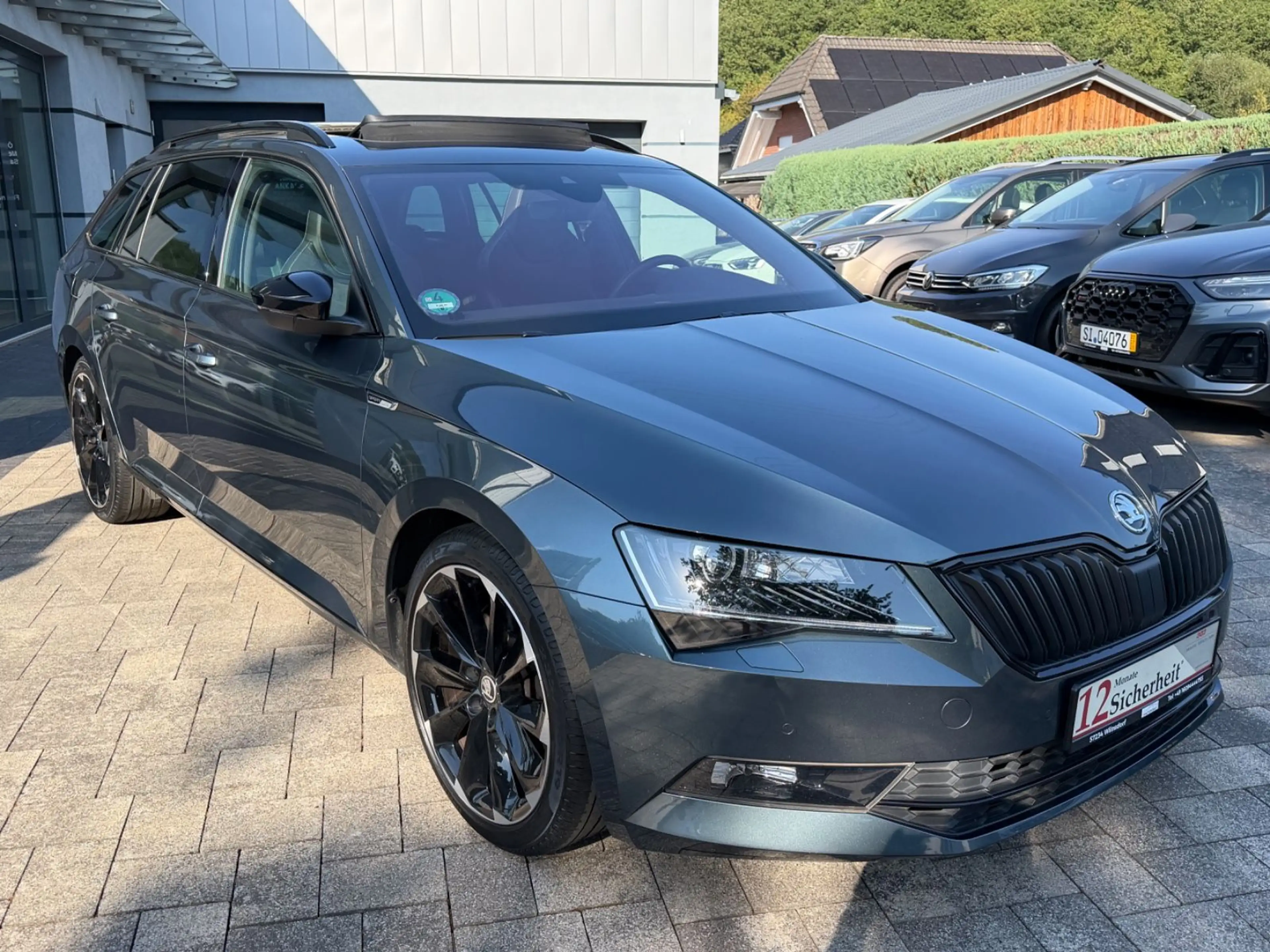 Skoda Superb Combi 2.0 TSI Sportline 4x4*Panorama*AHK — photo 10