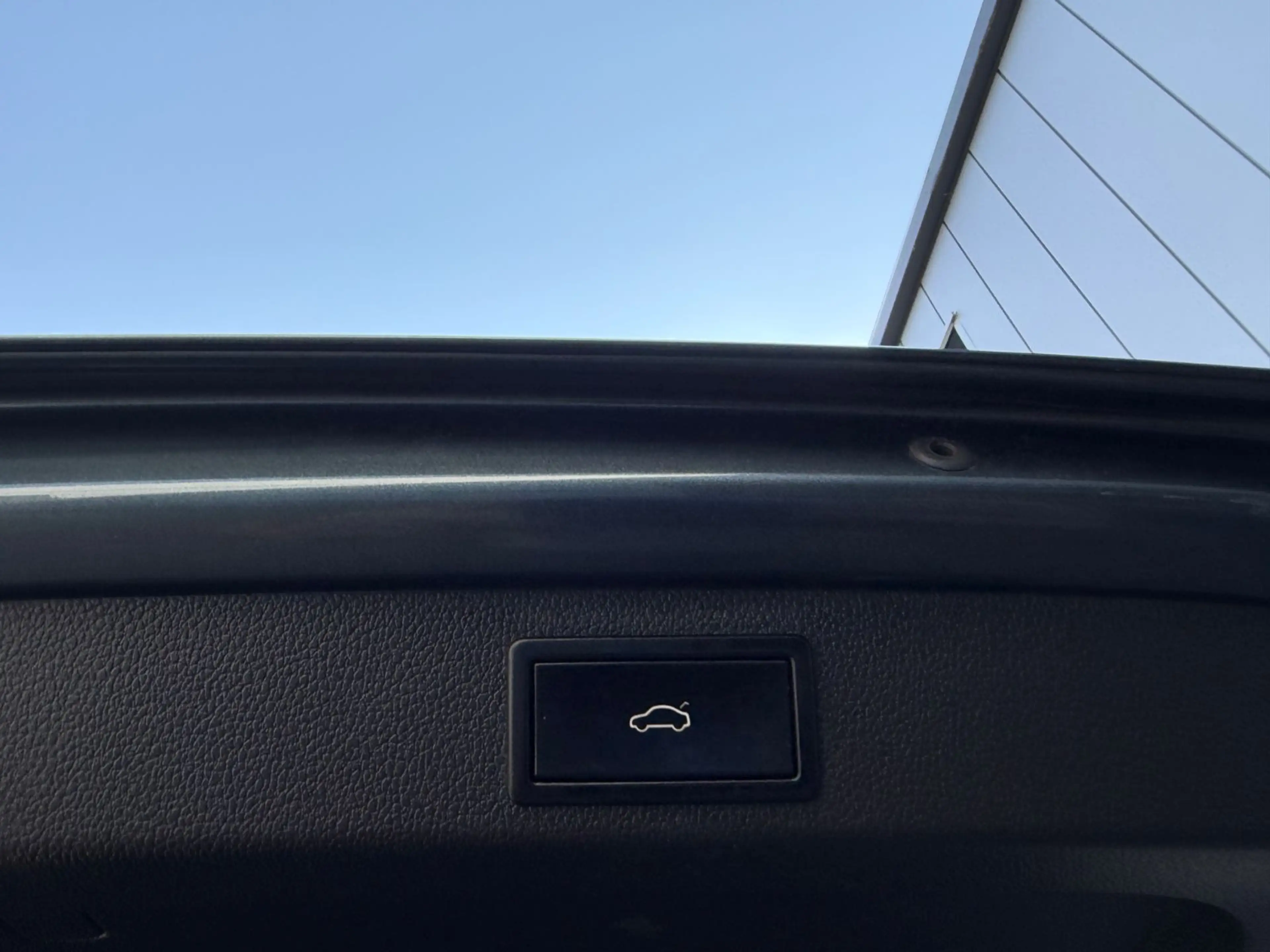 Skoda Superb Combi 2.0 TSI Sportline 4x4*Panorama*AHK — photo 14