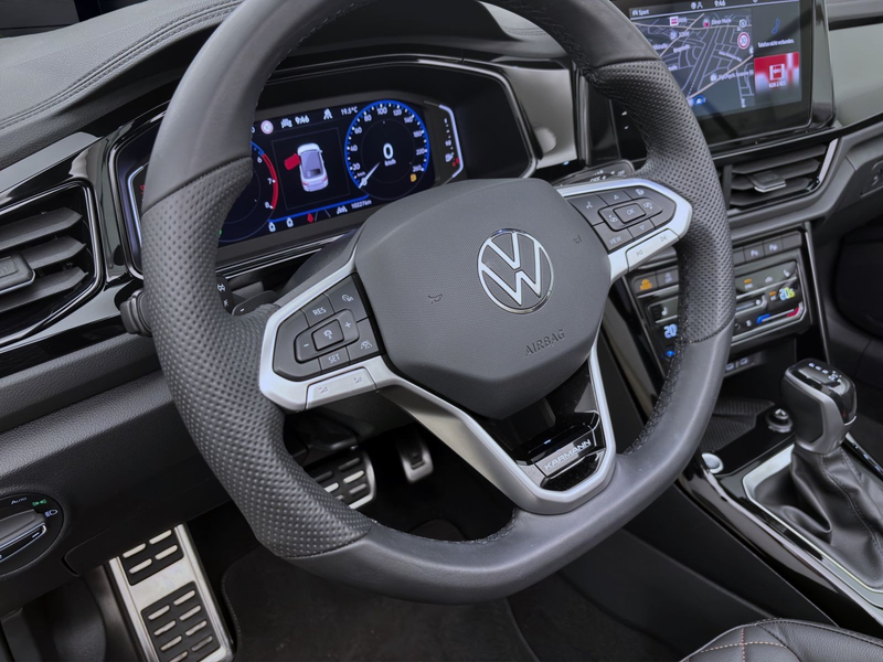 Volkswagen T-Roc 1.5 TSI DSG R-LINE EDITION KARMA — photo 12