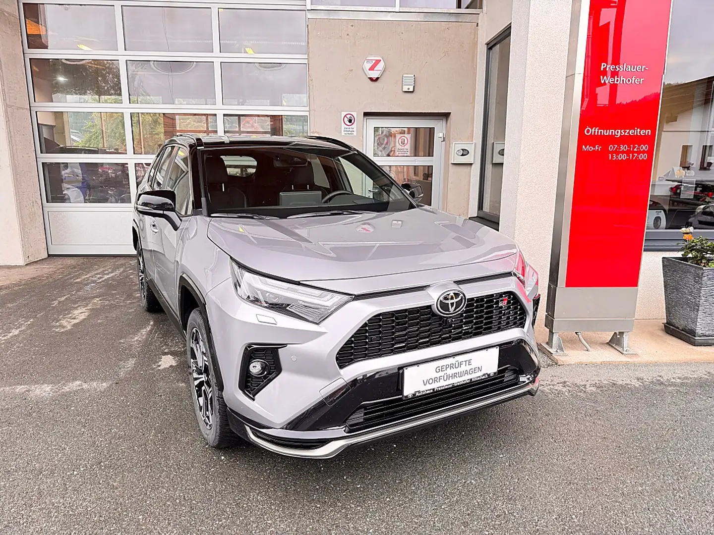 Toyota RAV 4 RAV4 2,5 Hybrid GR Sport AWD Silber - 1