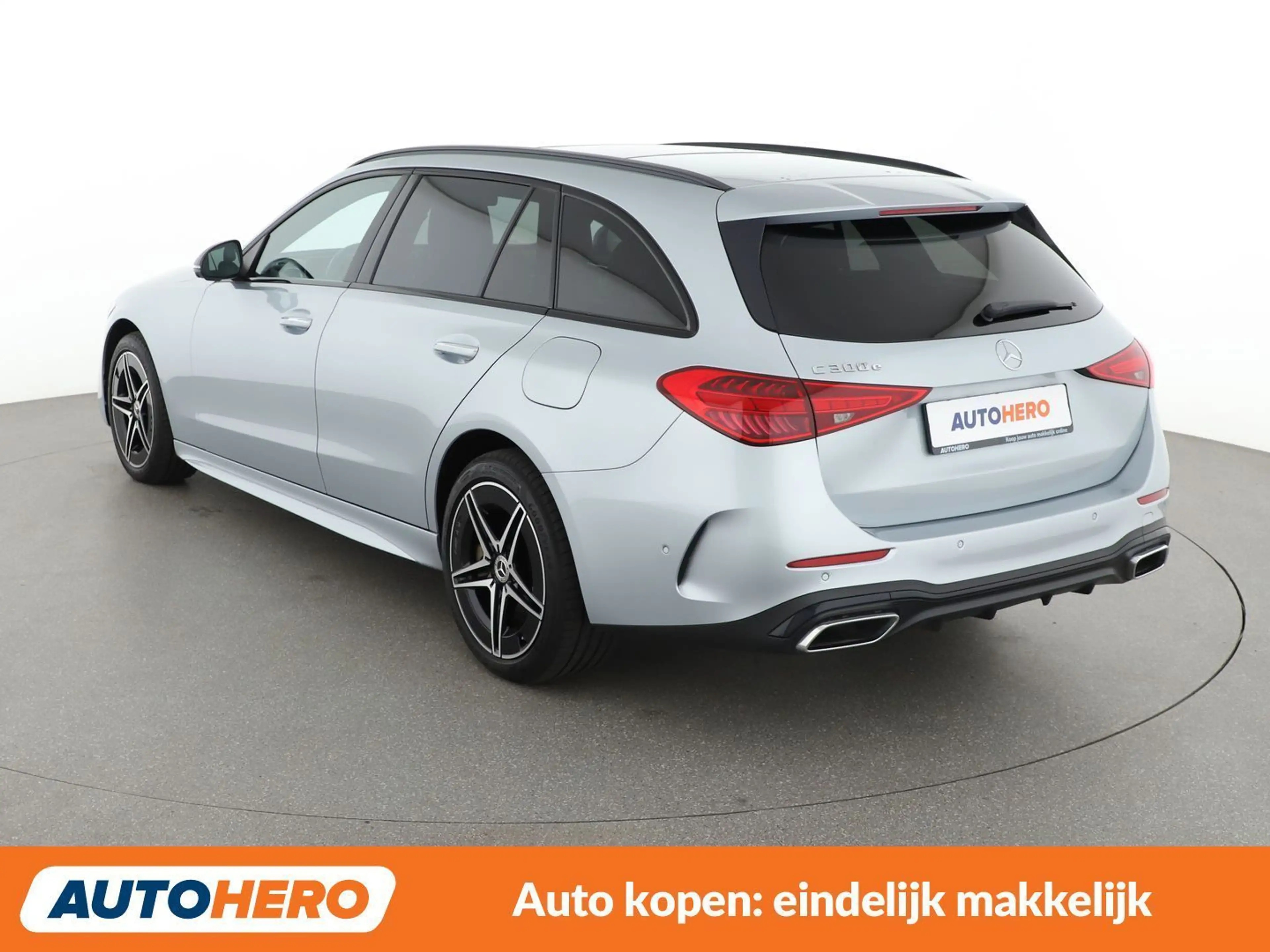 Mercedes-Benz C 300 C 300e T AMG Line — photo 4