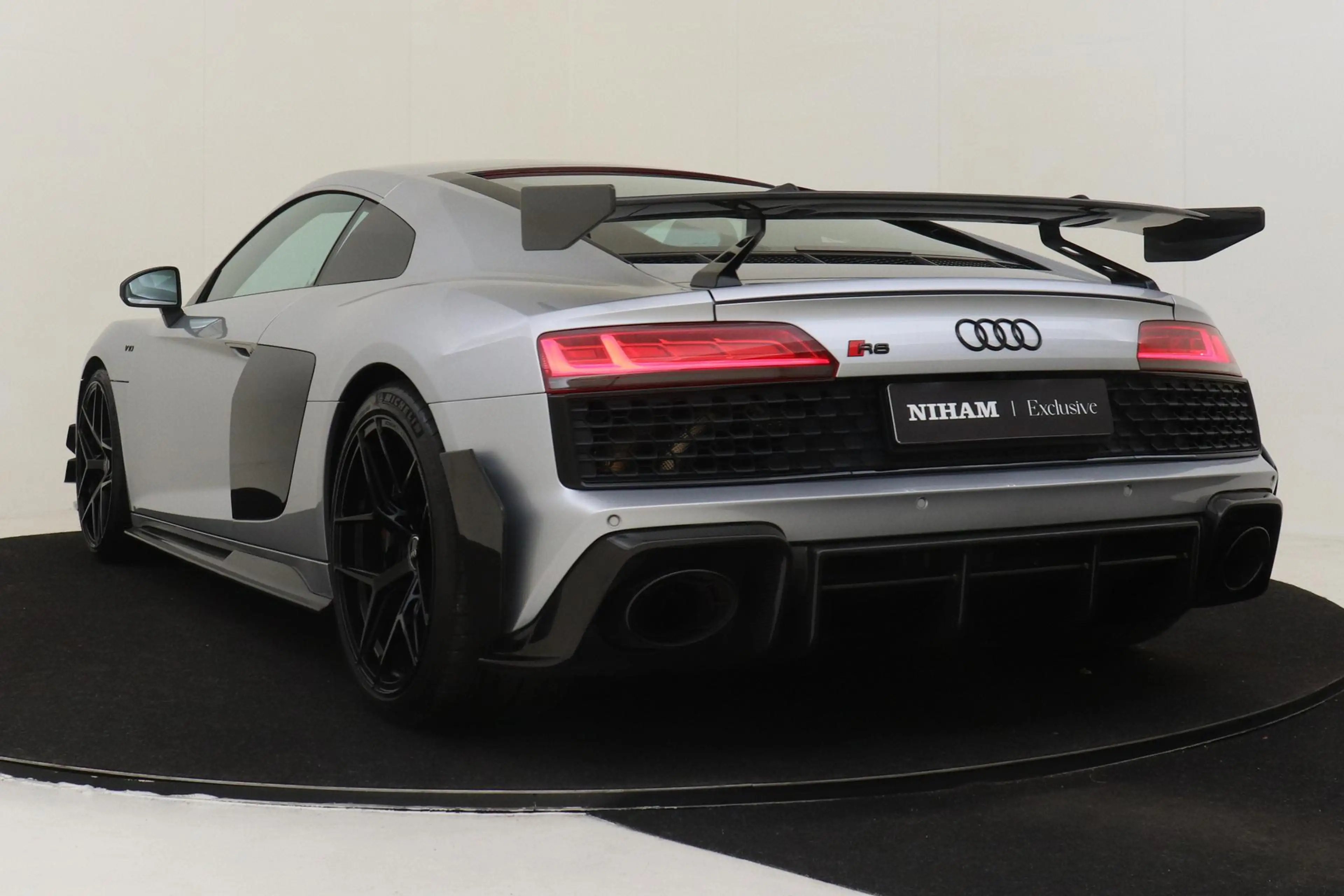 Audi R8 5.2 PERFORMANCE RWD CARBON BODYKIT|CARBON SPOILER| — photo 5