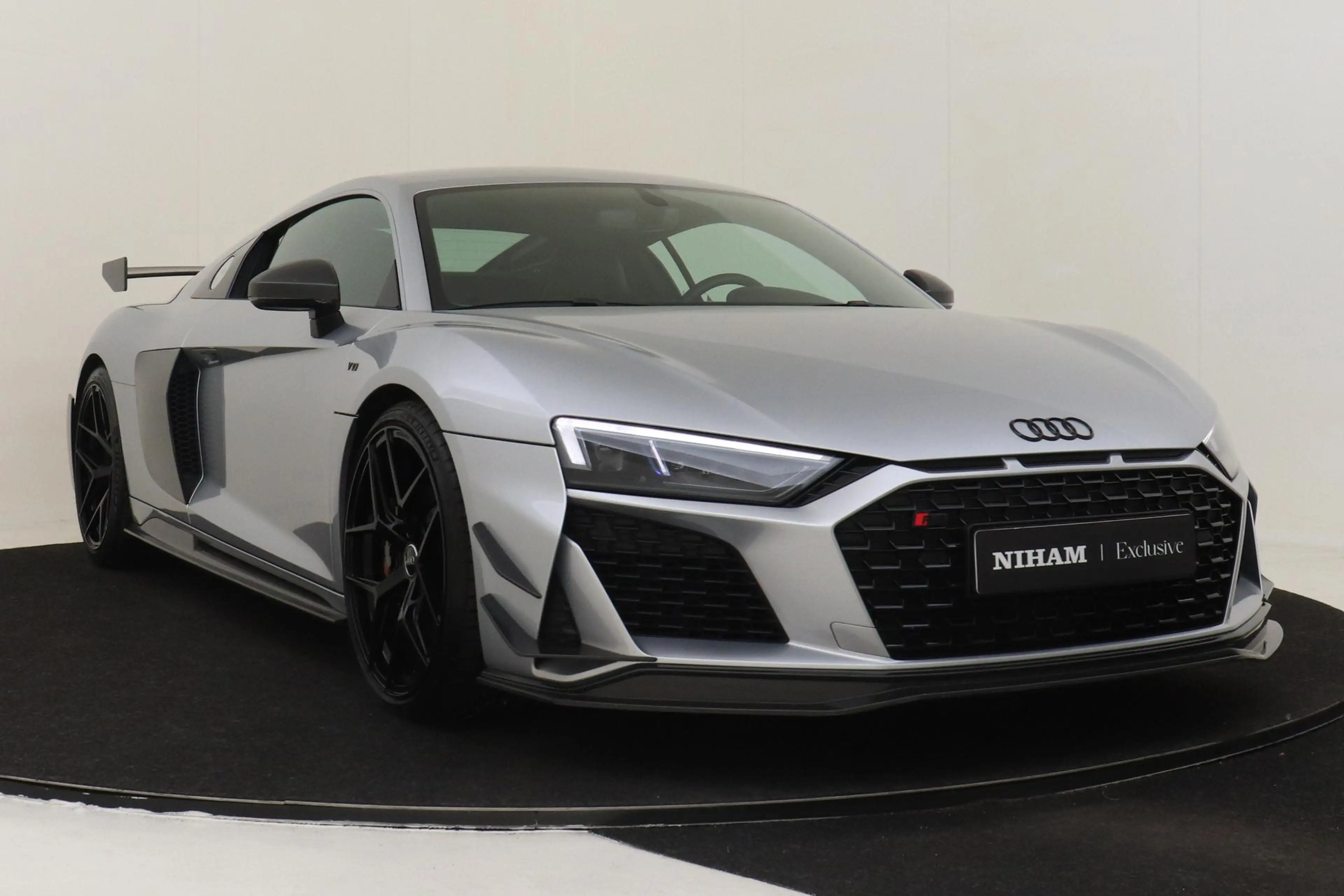 Audi R8 5.2 PERFORMANCE RWD CARBON BODYKIT|CARBON SPOILER| — photo 11