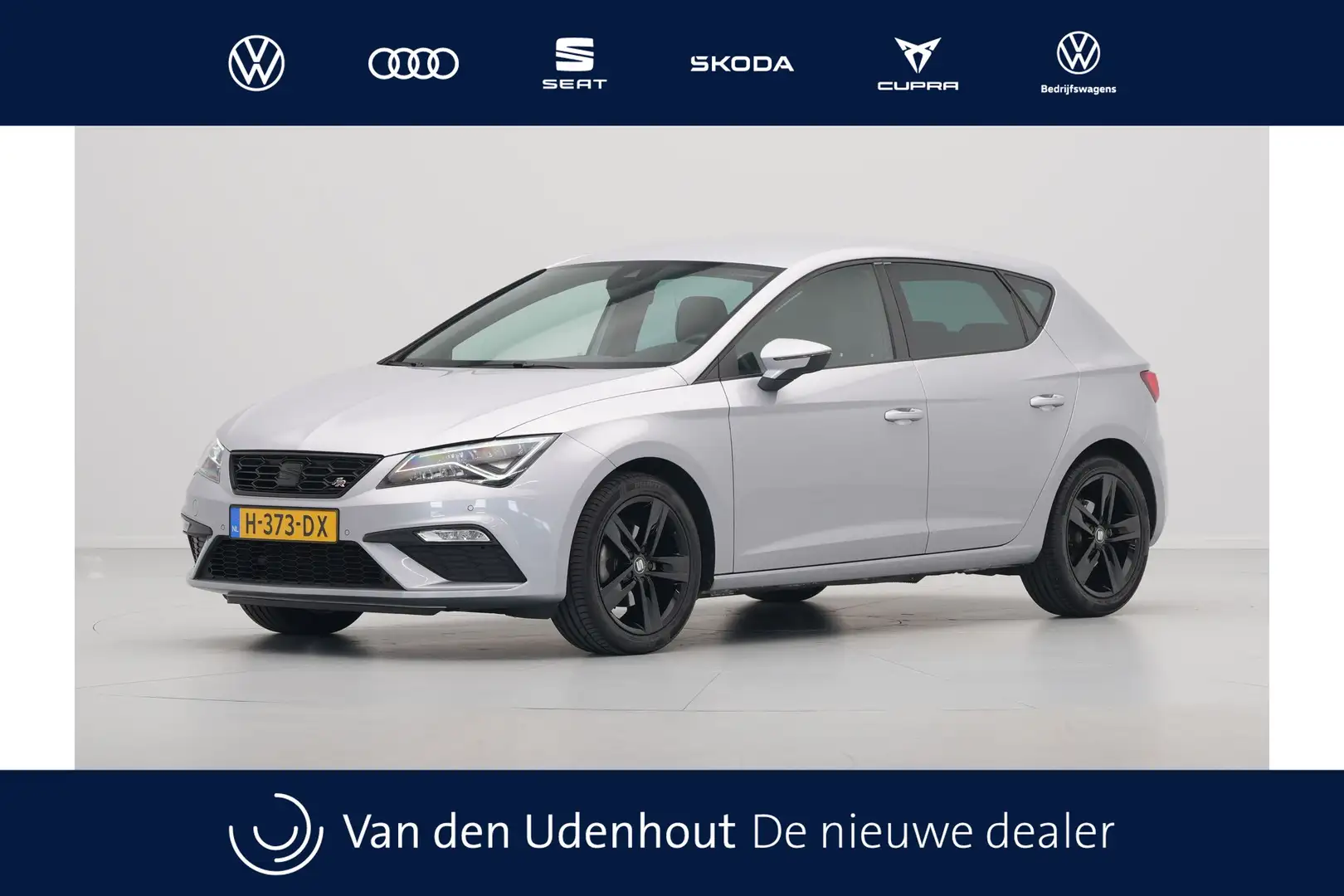 SEAT Leon 1.5 TSI 150pk FR Business Intense Navigatie Camera Grau - 1