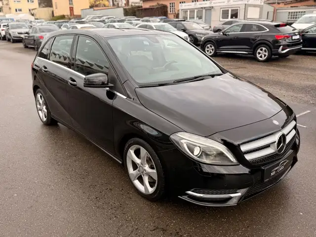 Mercedes-Benz B 180 Sportpaket*BI-XEN*NAVI*PDC*17ZOLL