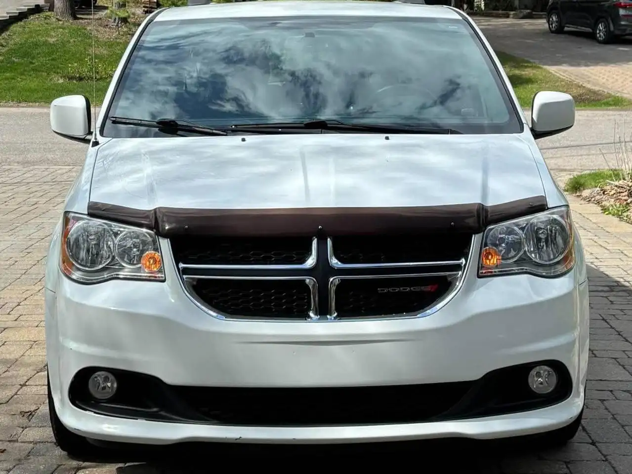 Dodge Grand Caravan photo Dodge Grand Caravan