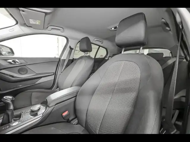 BMW 1 Series view 15