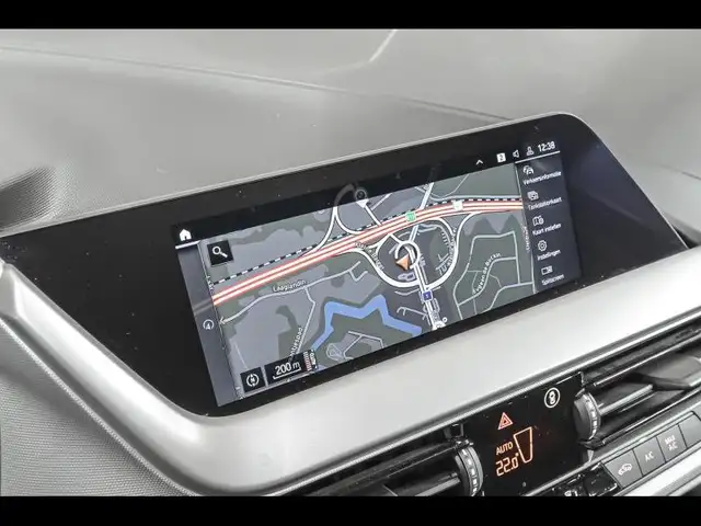 BMW 1 Series view 13
