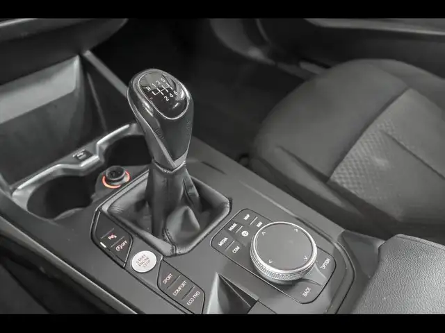 BMW 1 Series view 11