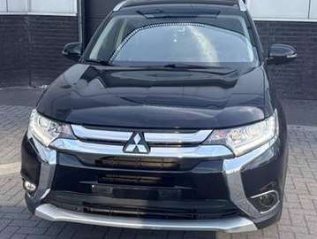 Outlander 2.2 DI-D 4WD Instyle