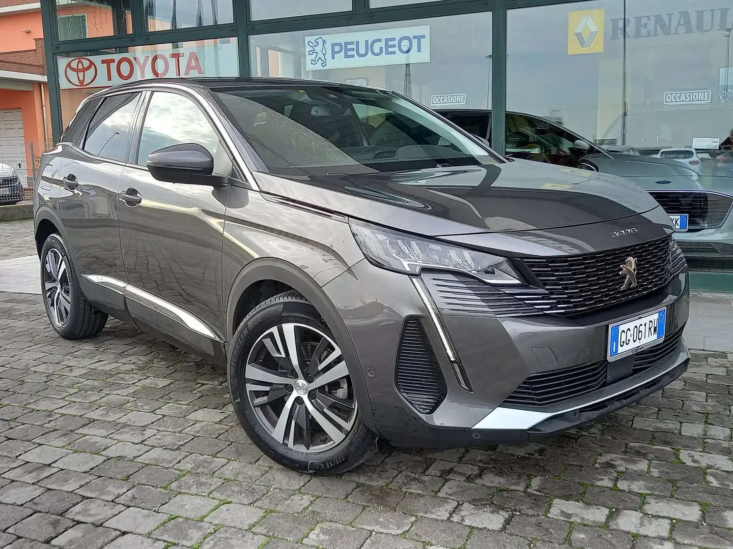 Peugeot 3008 3008 1.5 bluehdi Allure s&s Eat8 Grijs - 1