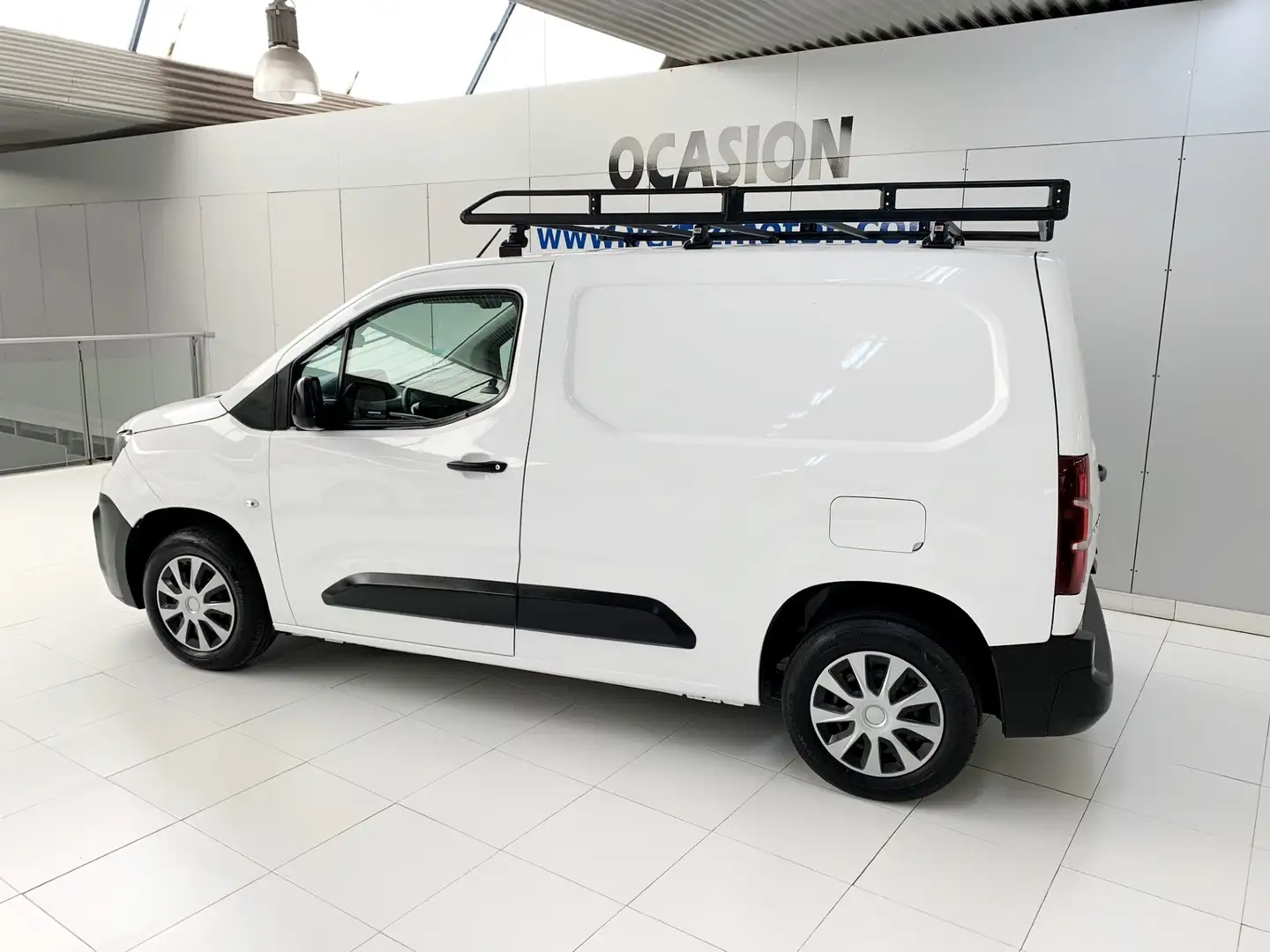 Peugeot Partner 1.5BlueHDI S&S Pro Standard 600kg 100 Blanco - 2