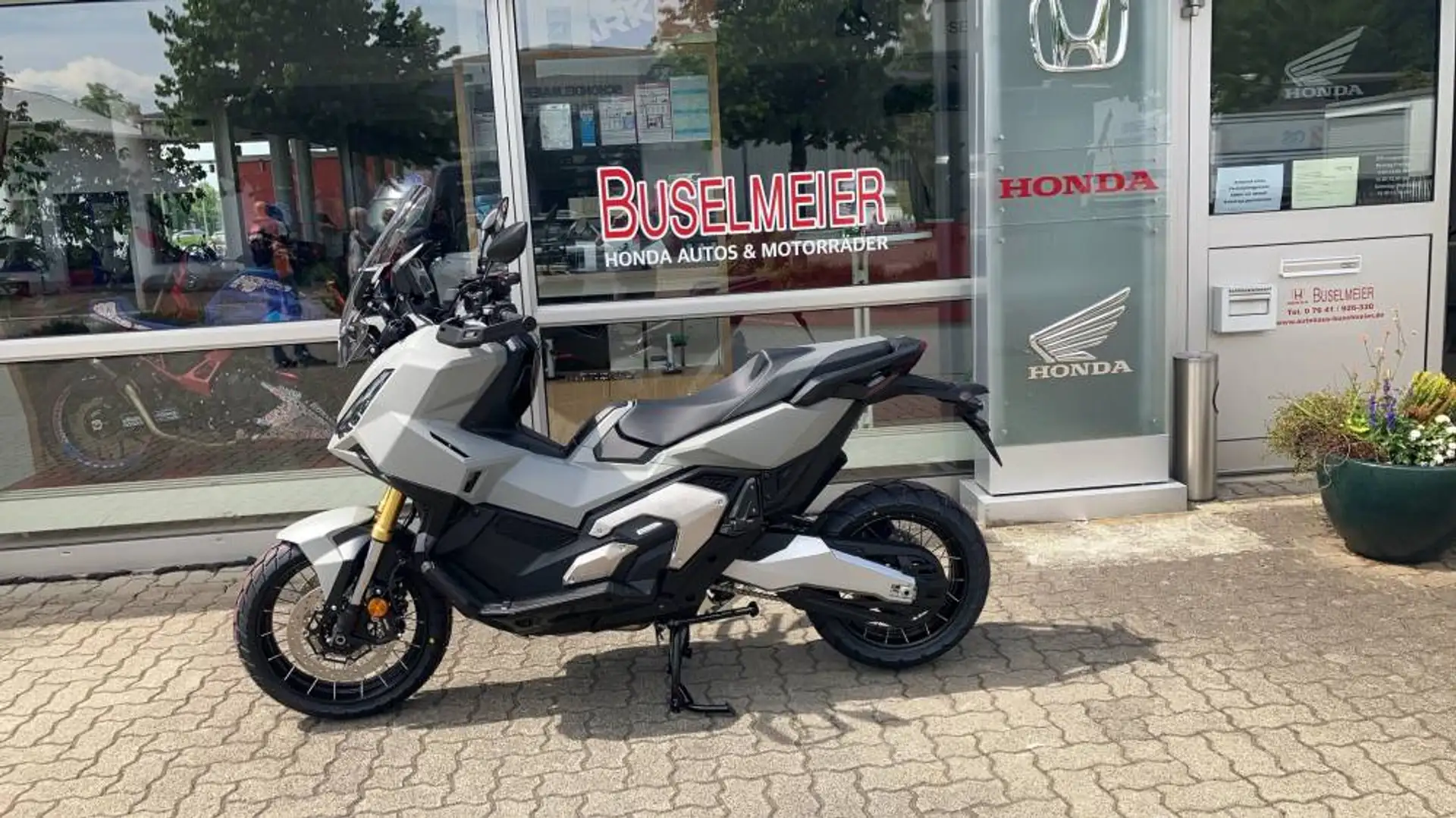 Honda X-ADV 750 - 2025 Lagerfahrzeug - 2