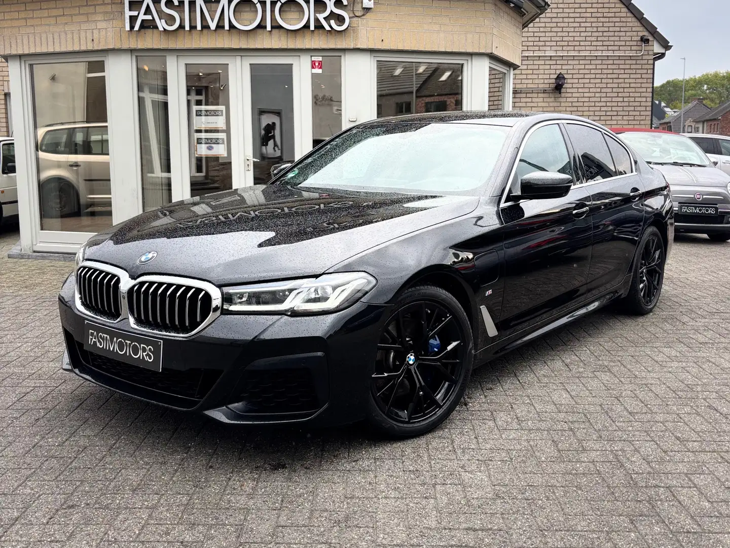 BMW 530 530e Aut. M Sport Edition FACELIFT Negro - 1