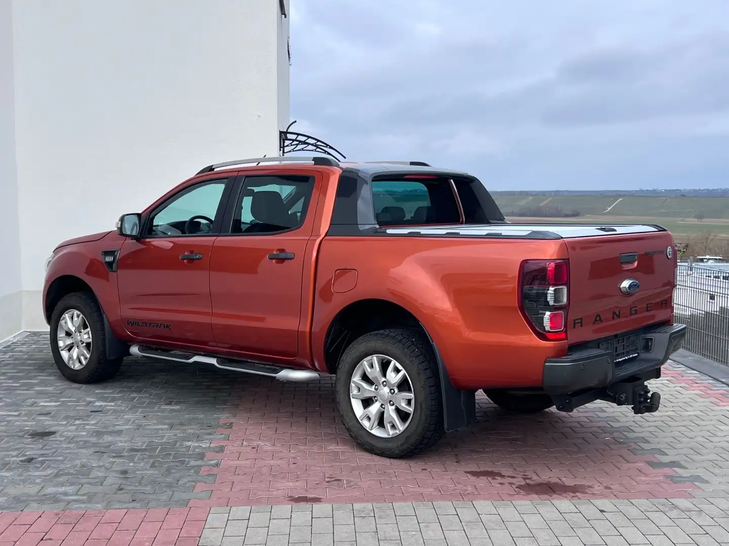 Ford Ranger Wildtrak Doppelkabine 4x4 *LEDER*AHK*NAVI Orange - 2