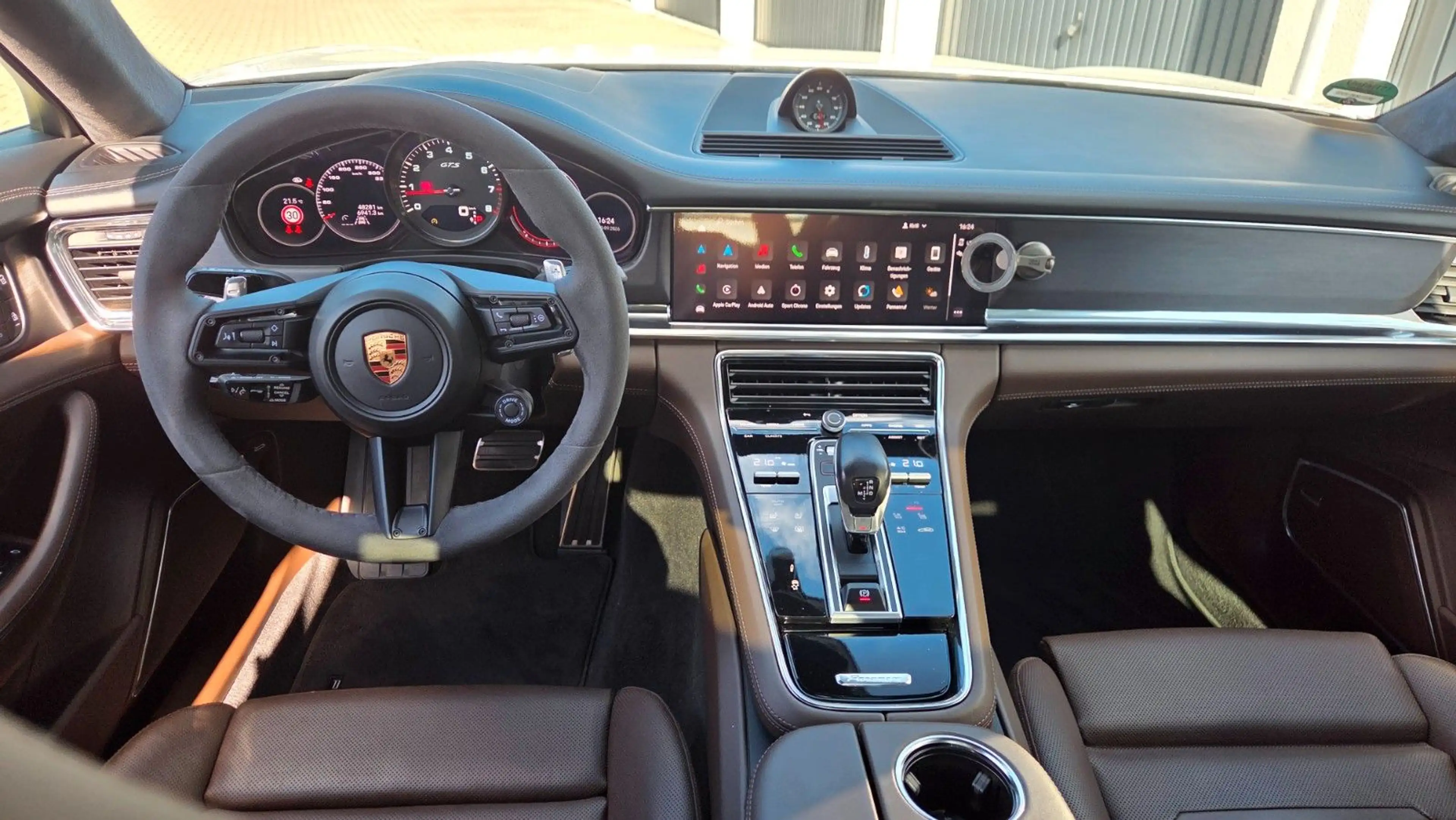 Porsche Panamera 4.0 GTS PANORAMA 21" — photo 10