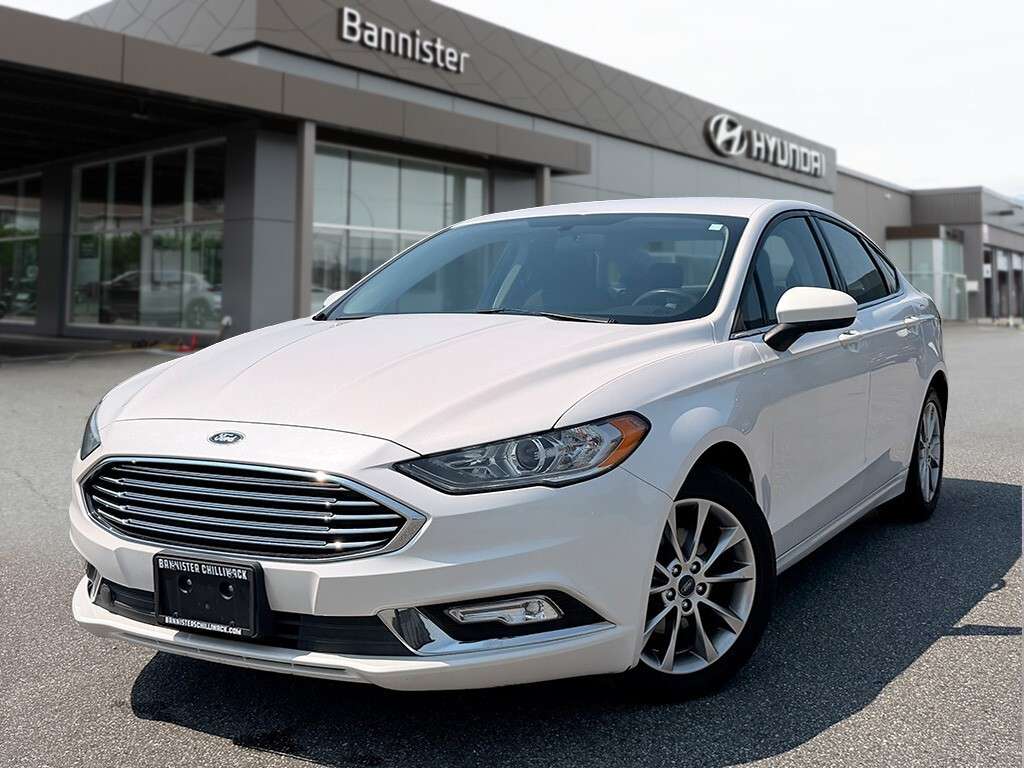 2017 Ford Fusion 4dr Sdn SE FWD
