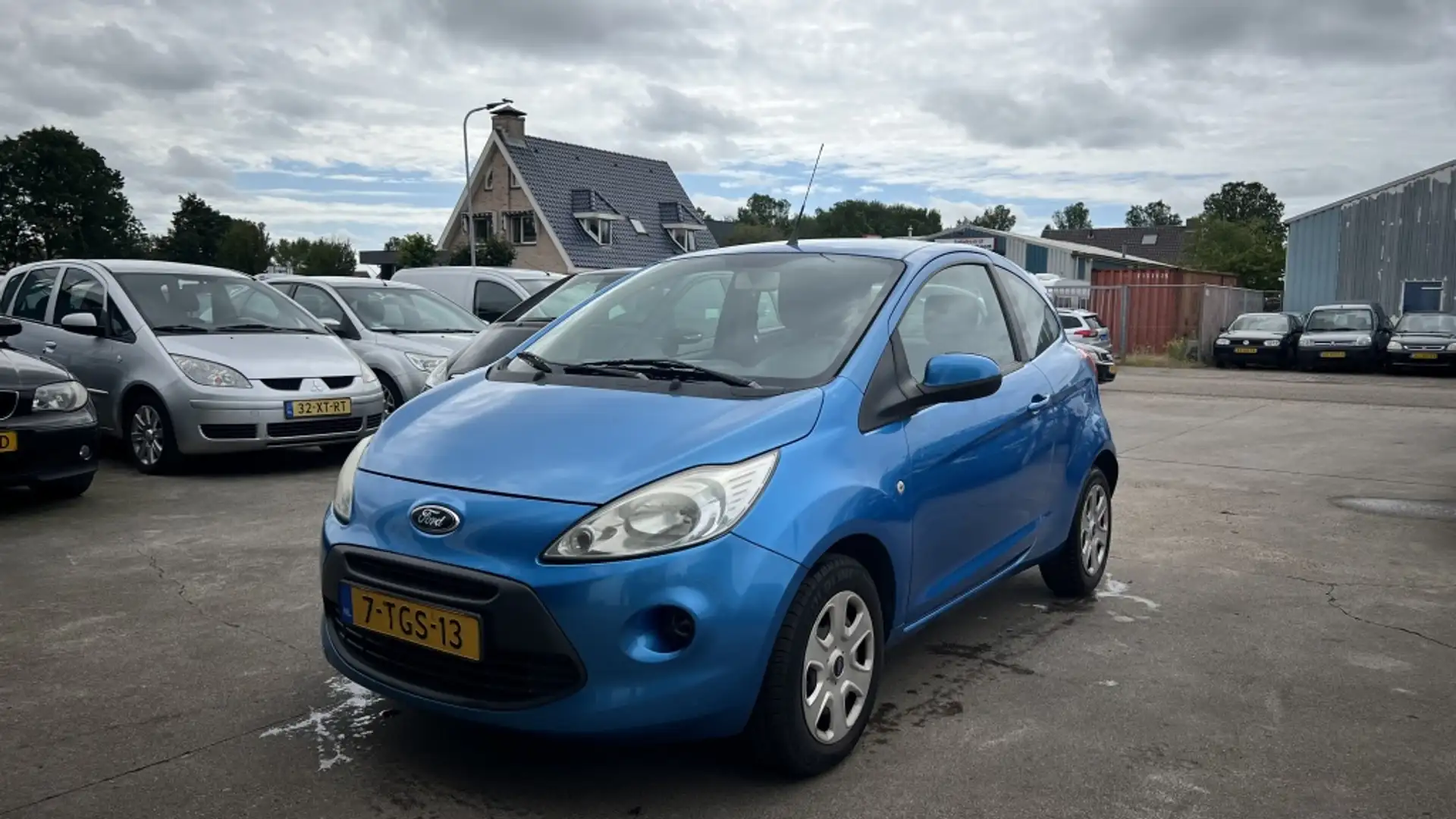 Ford Ka/Ka+ 1.2 Titanium Azul - 1